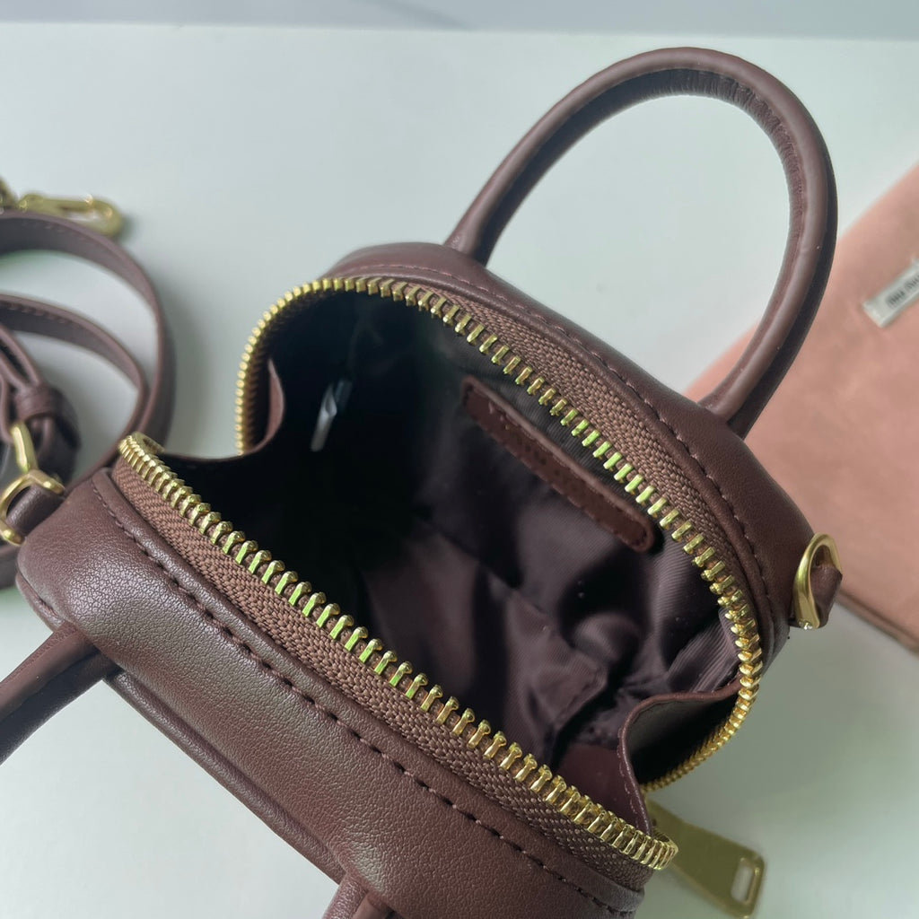B1P46A163 Popular leather bags