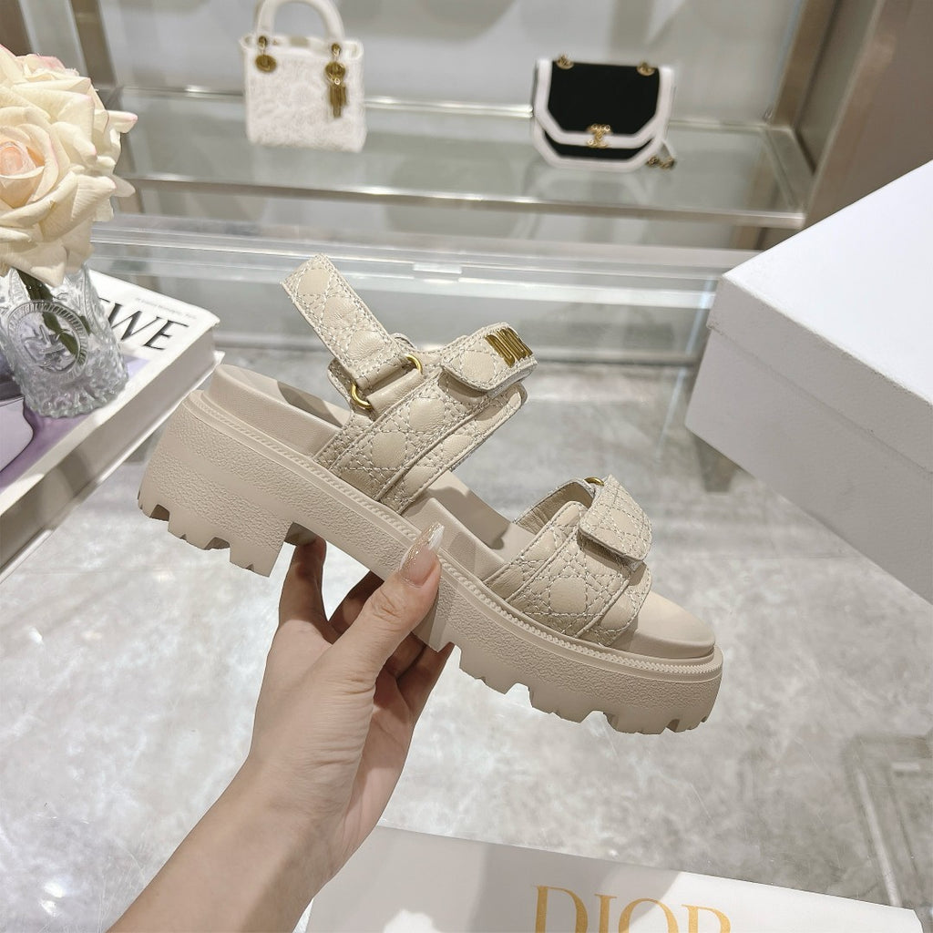 Z2Q55D48 Popular leather shoes