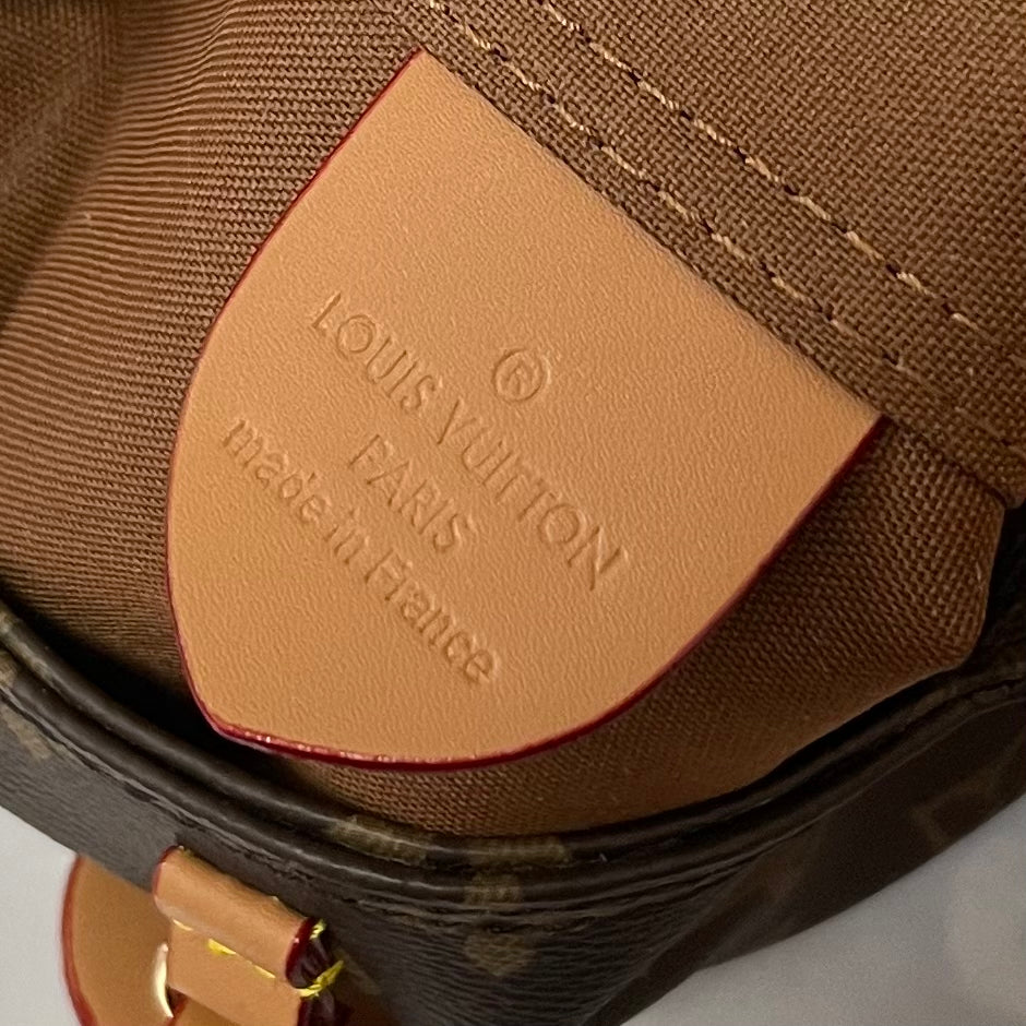 B1X34E274 Popular   leather bag 