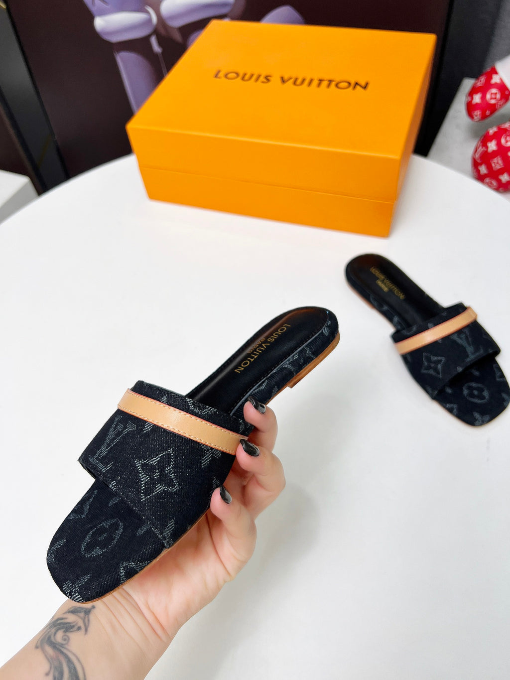 Z2R45E23  Popular high-quality shoes