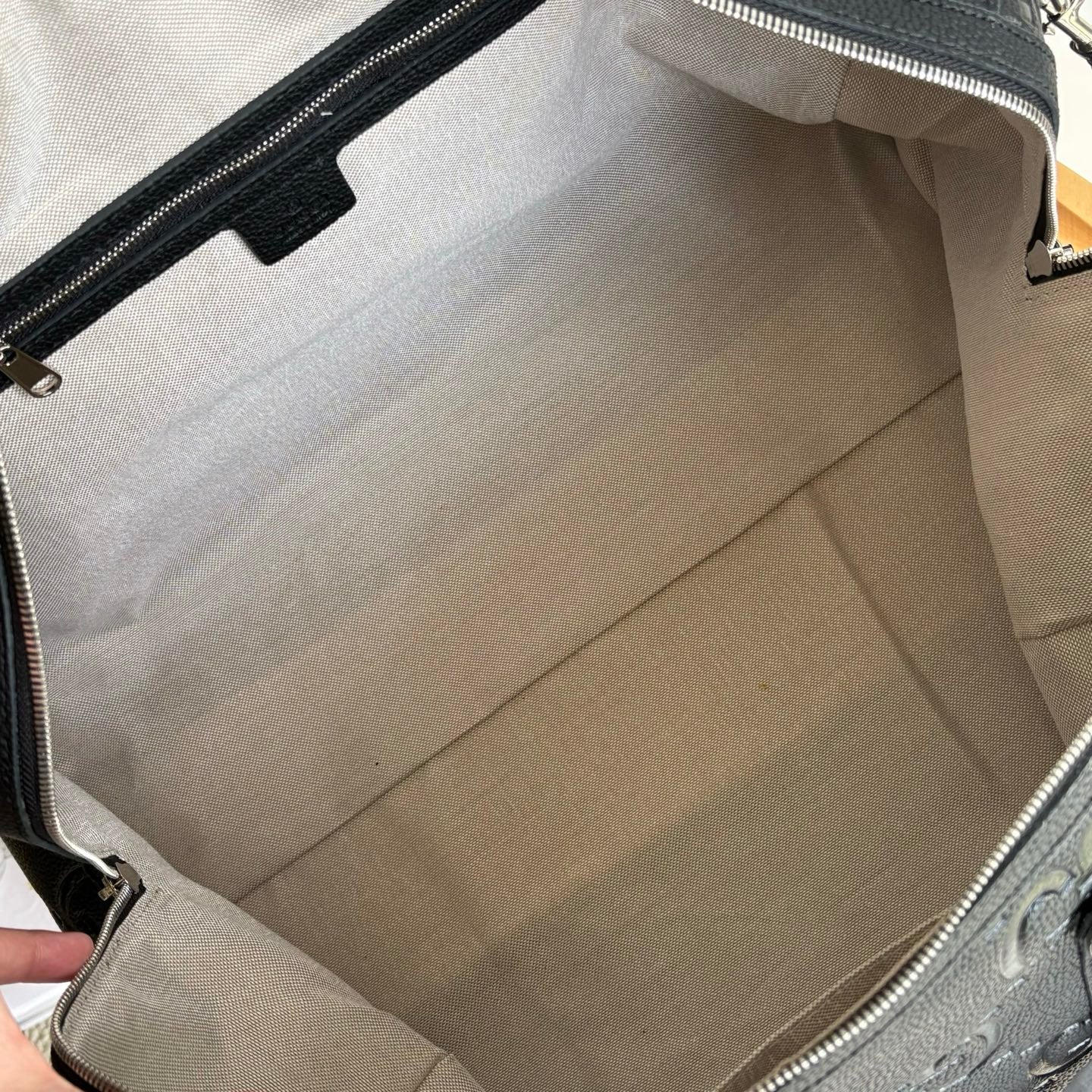 B1N66B11 Popular Luggage bags