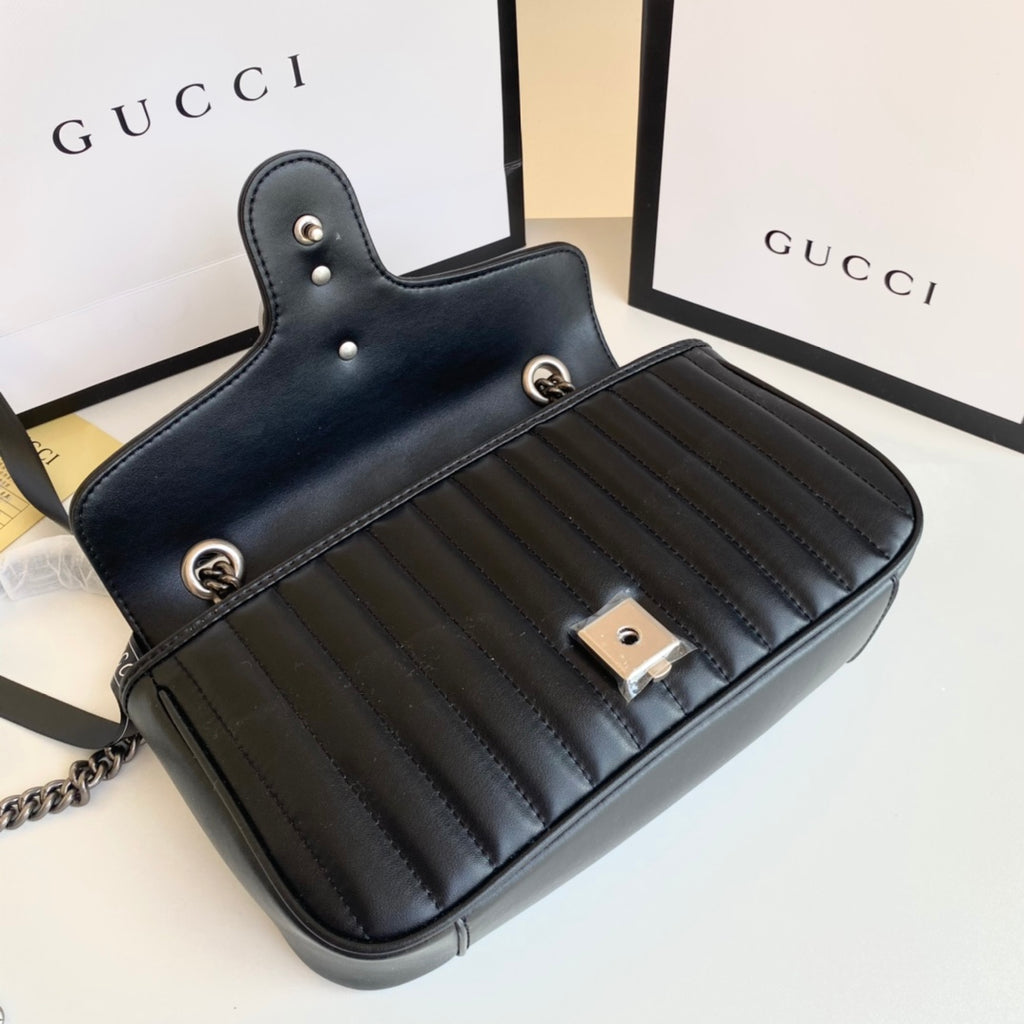 B1P36B67 Popular leather bag