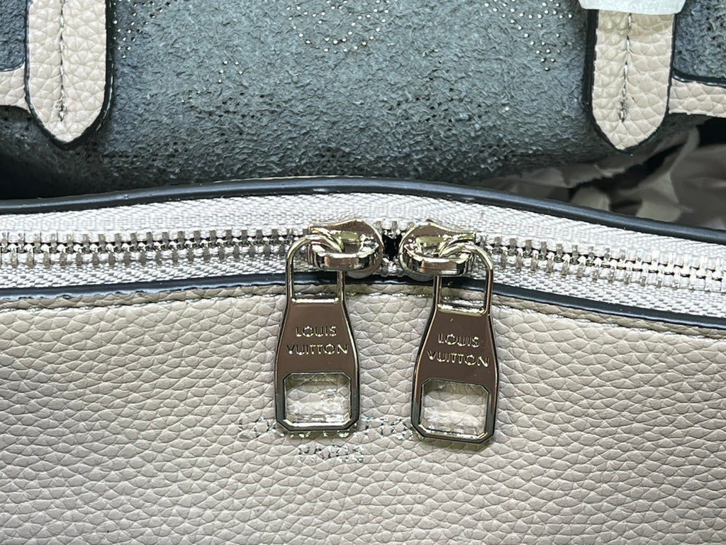B1N55E39 Popular  leather bag