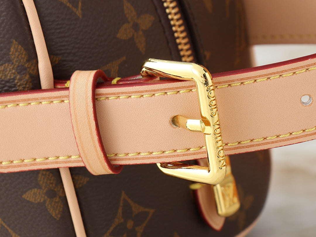 B1R15E69  Popular   leather bag