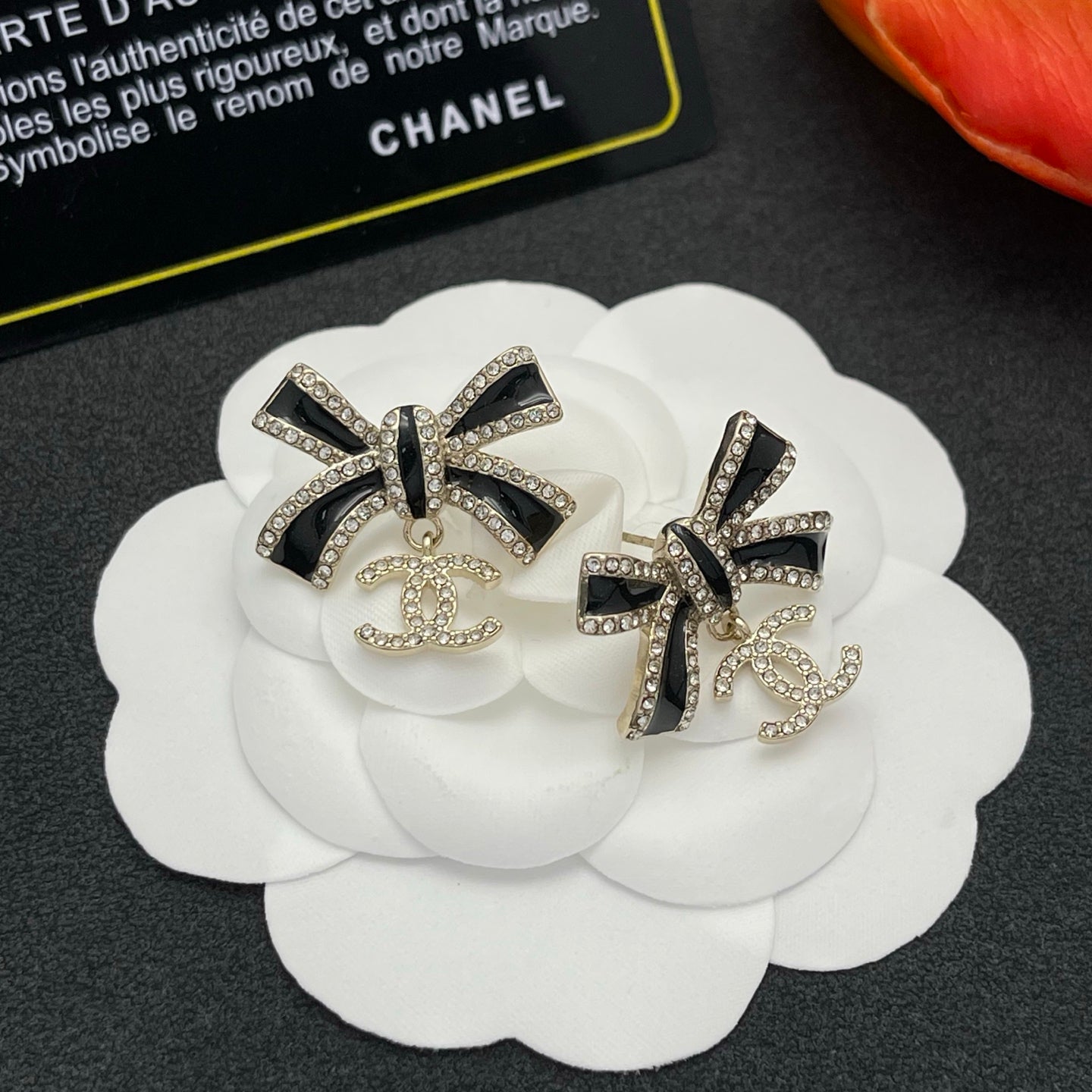X1Z95C28E Popular Earrings