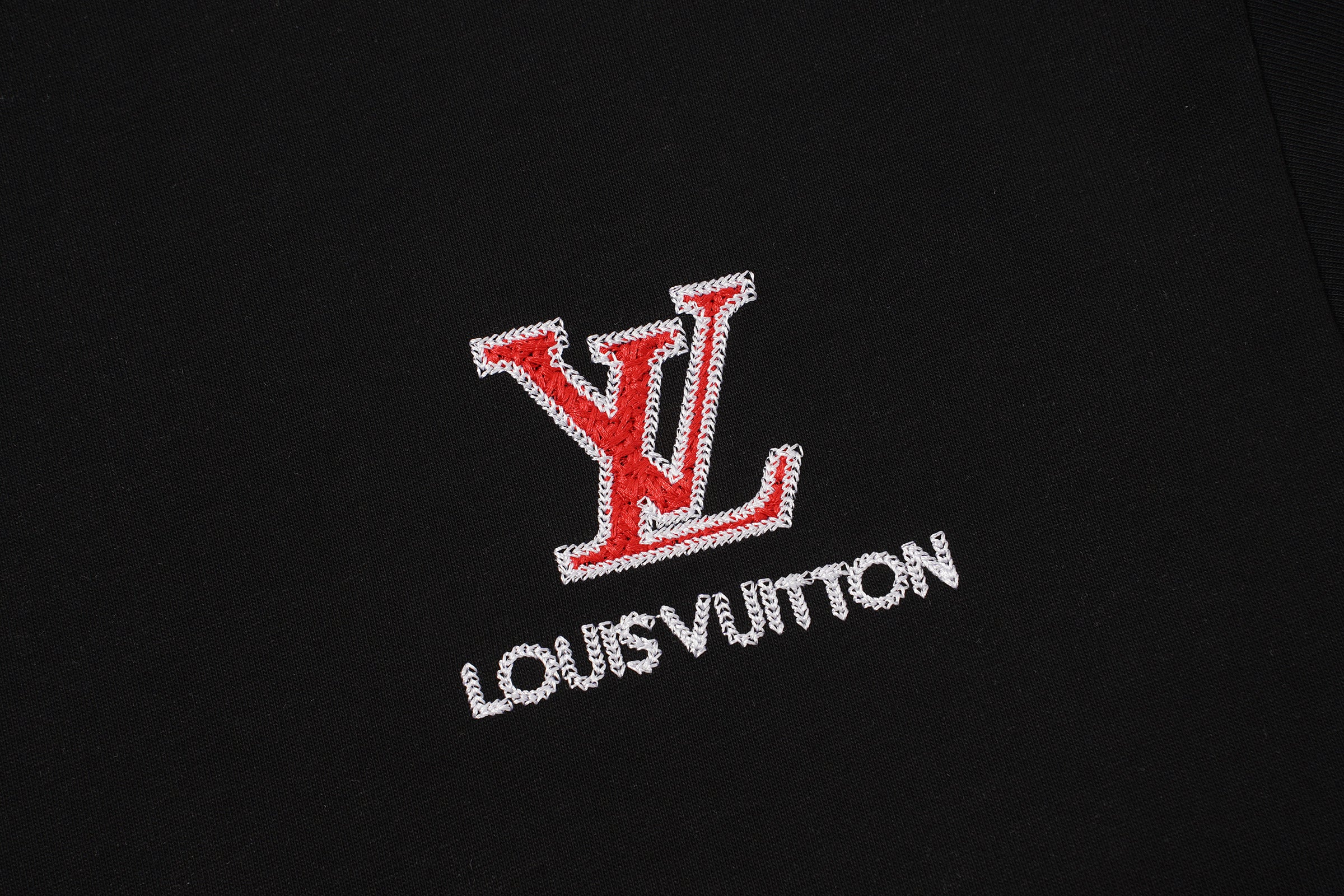 U1R76E13 Popular T-shirts