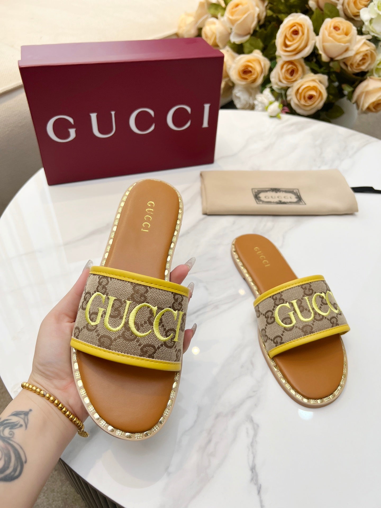 Z2Q55B29 Popular high-quality  Shoes