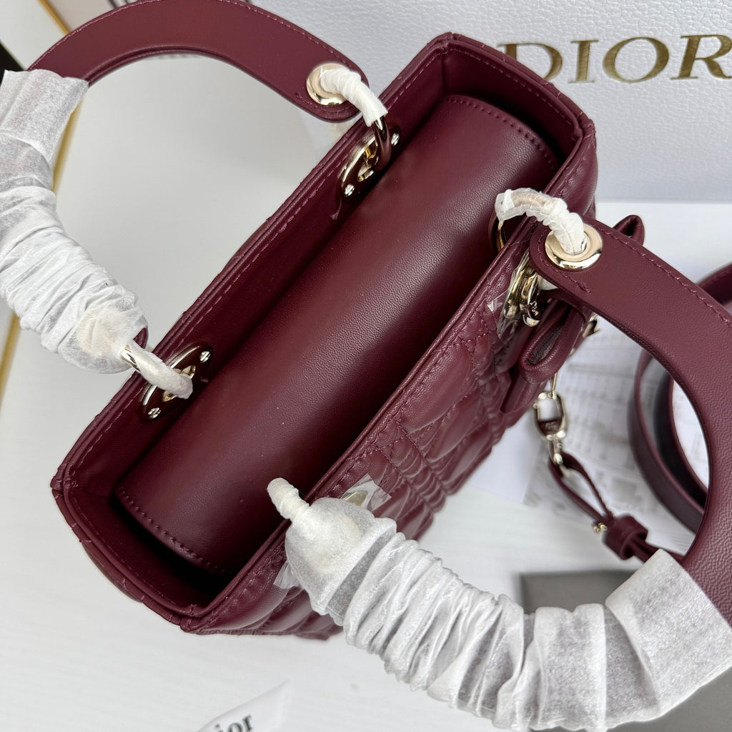 B1N36D23 Popular leather Purse bag