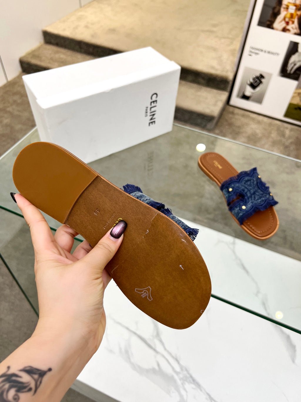 Z2Q55CL25 Popular  leather shoes