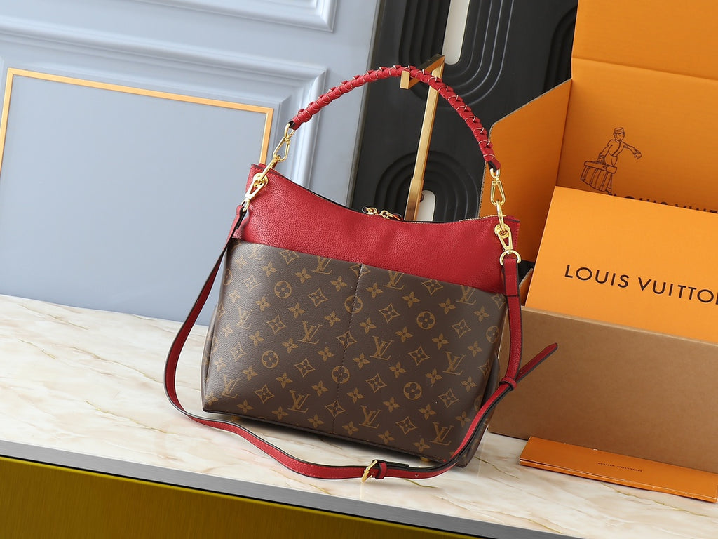 B1W35E115 Popular leather bag