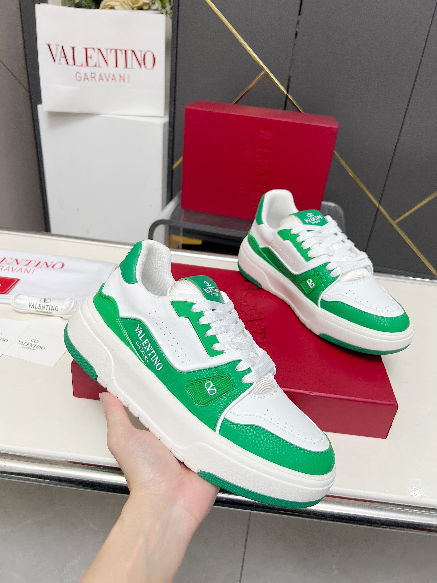 Z2Q95VL176  Popular high-quality Shoes