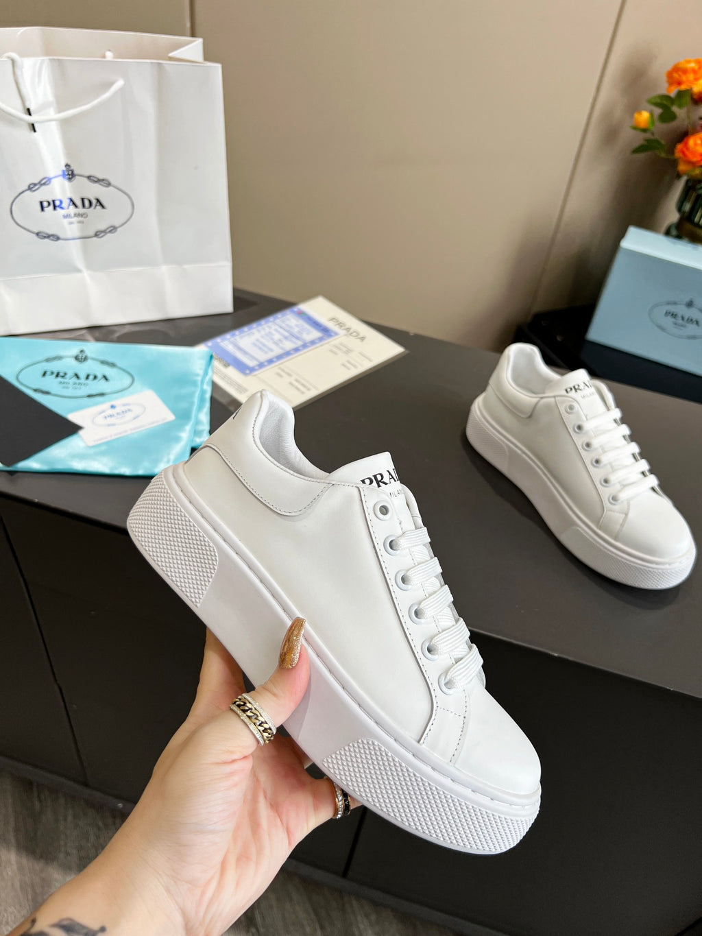 Z2Q105P251 Popular high-quality Shoes