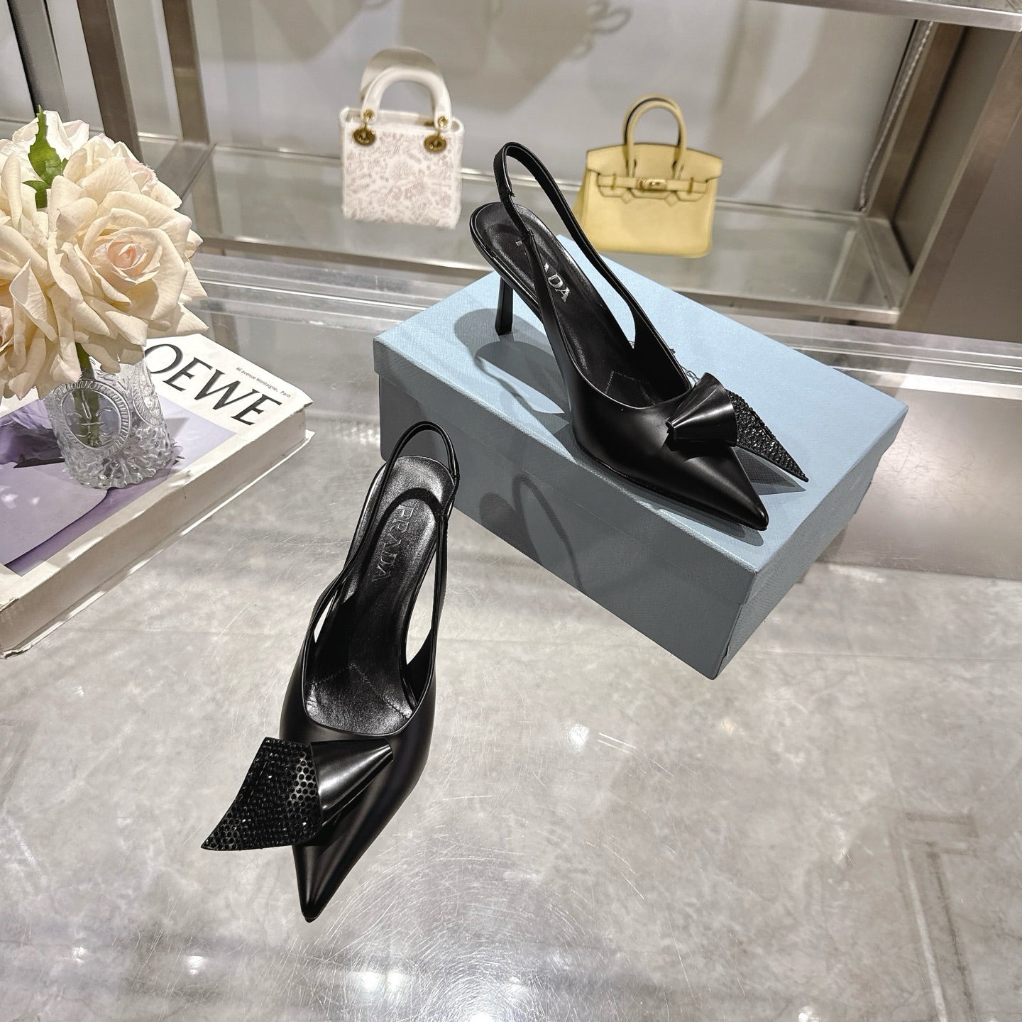 Z2Q55P41 Popular  leather High heels