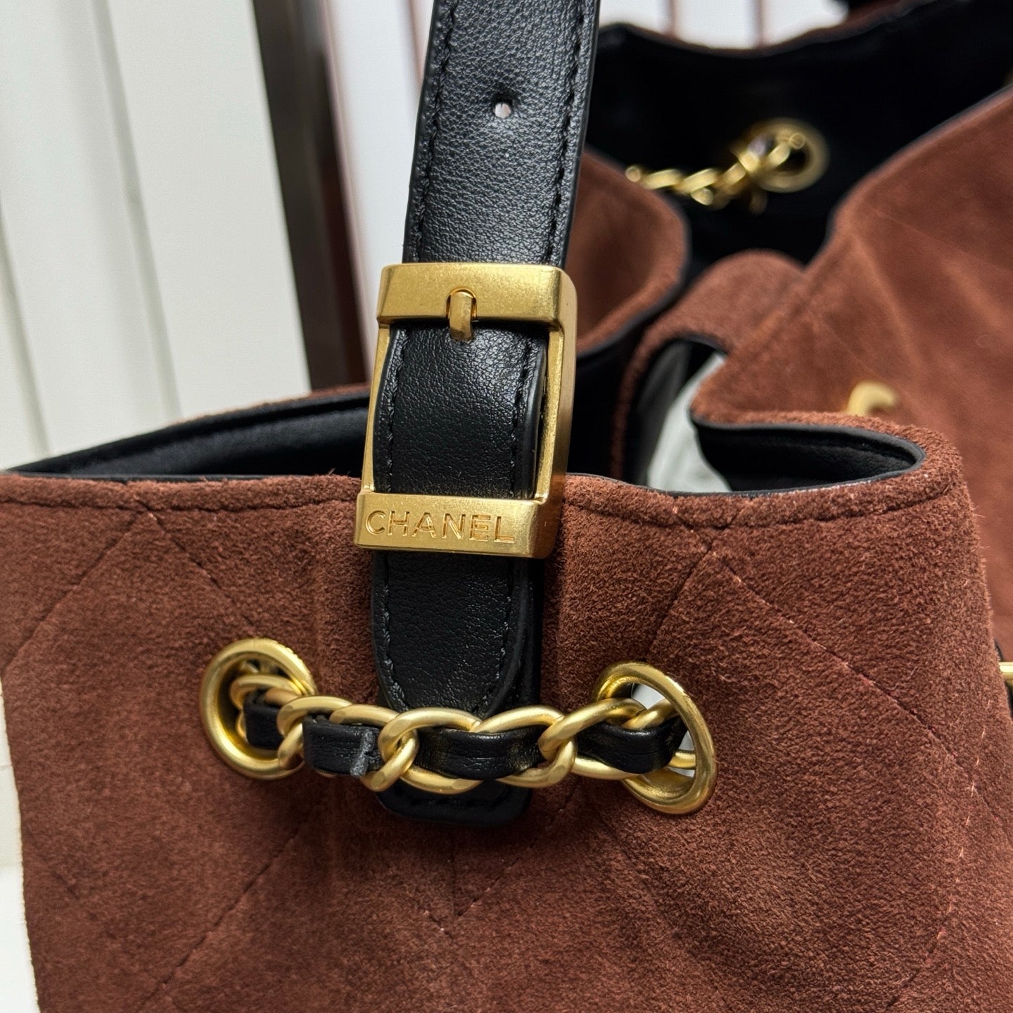 B1P46C17 Popular leather bag