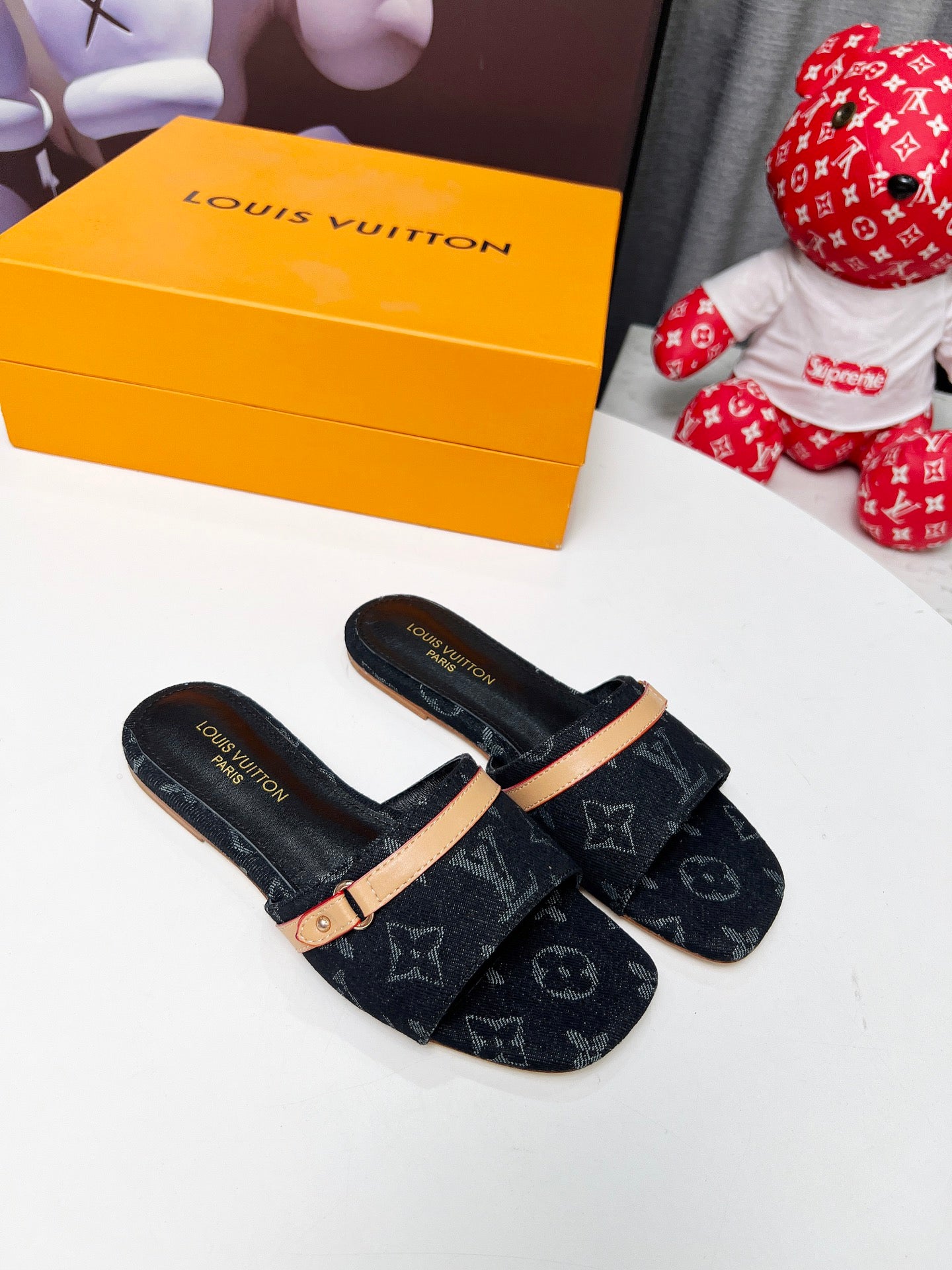Z2R45E23  Popular high-quality shoes