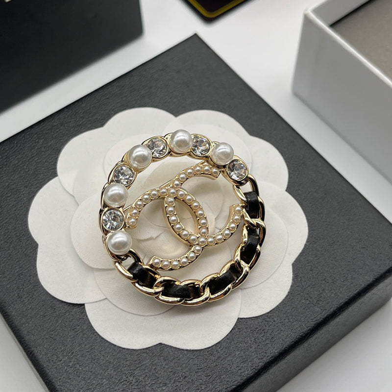 X1ZC893    Popular Brooch