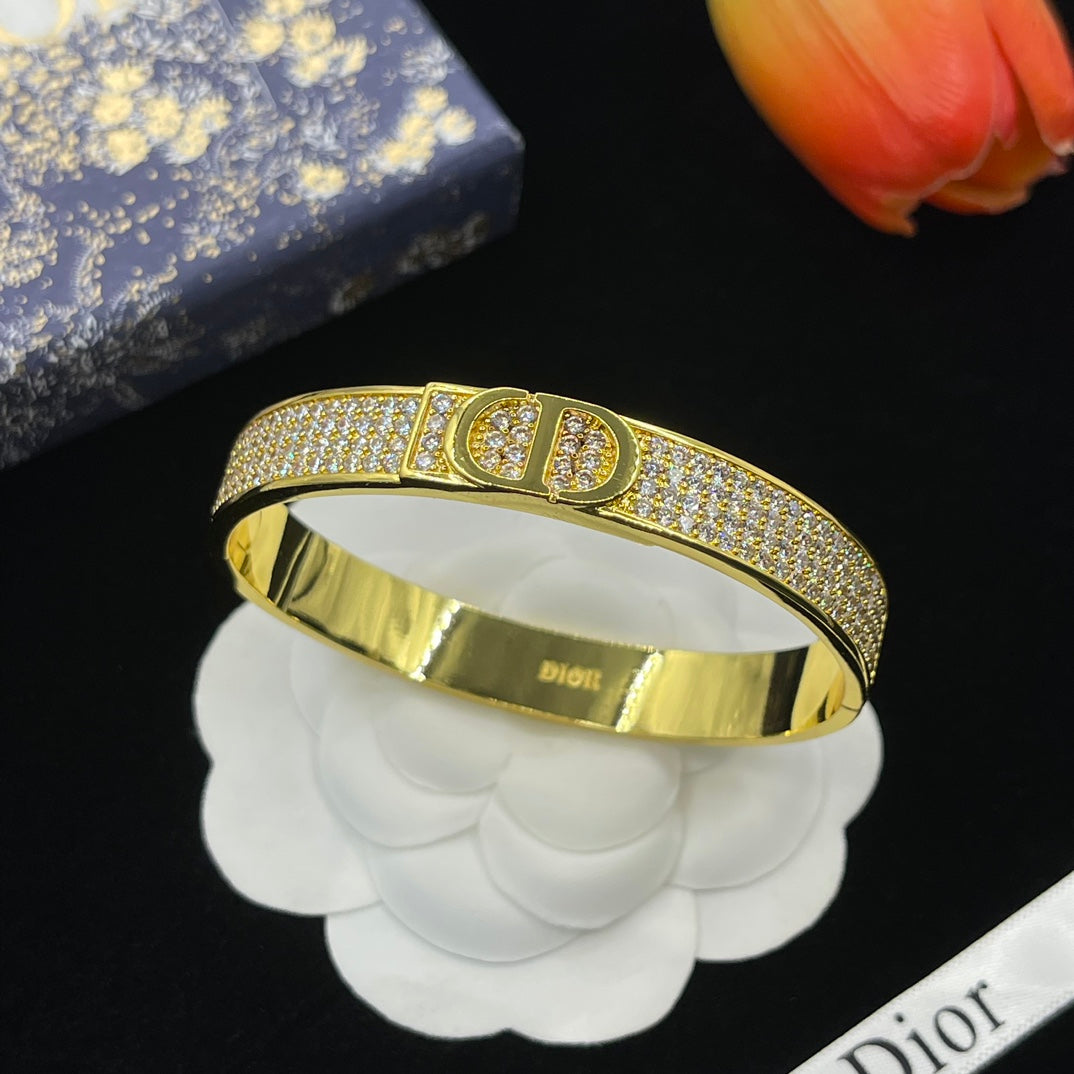 X1Z94D673K  Popular Bracelets