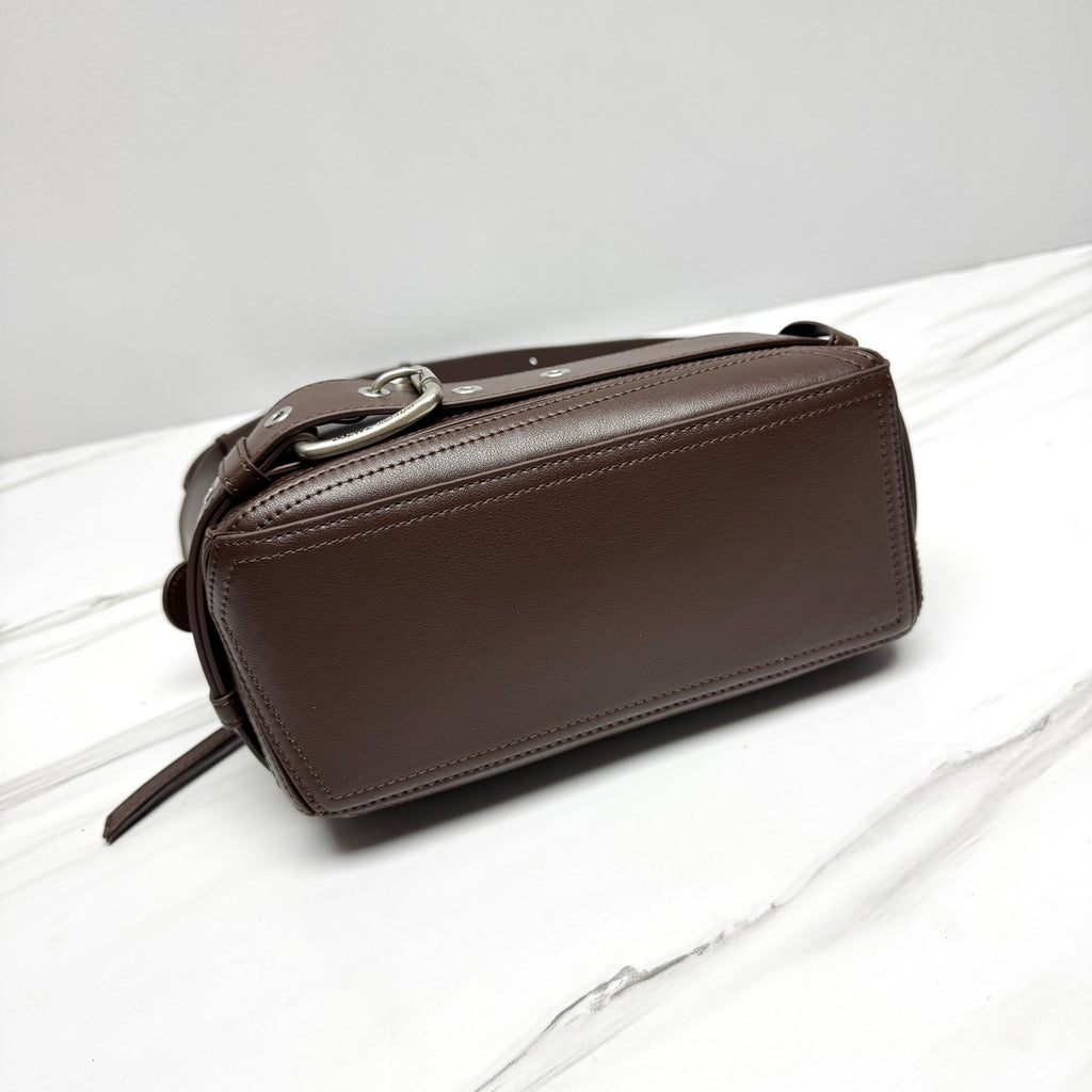 B1R15A149 Popular leather bag