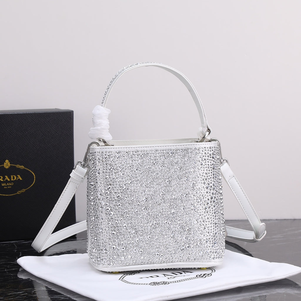 B12X44P265 Popular leather bag 