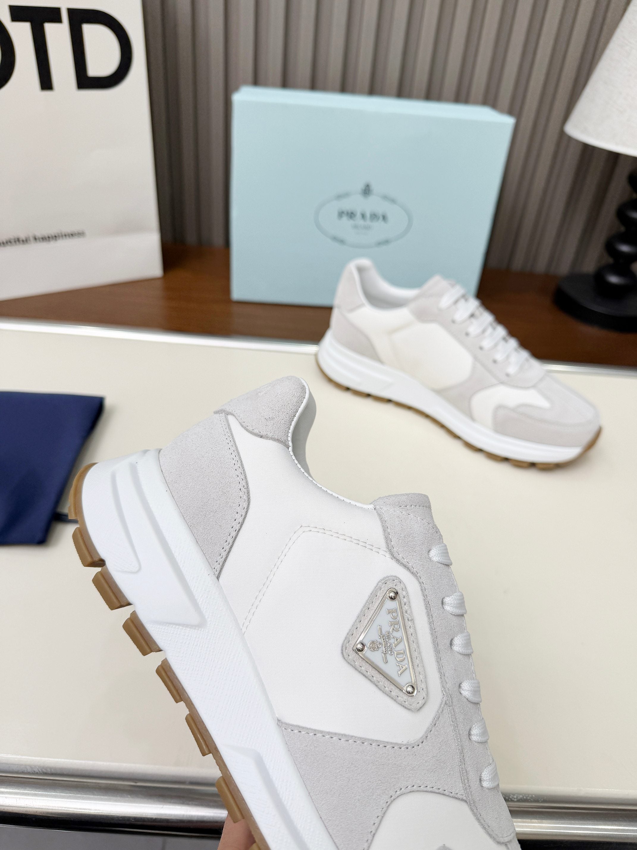 Z2P36P62 Popular high-quality leather Shoes