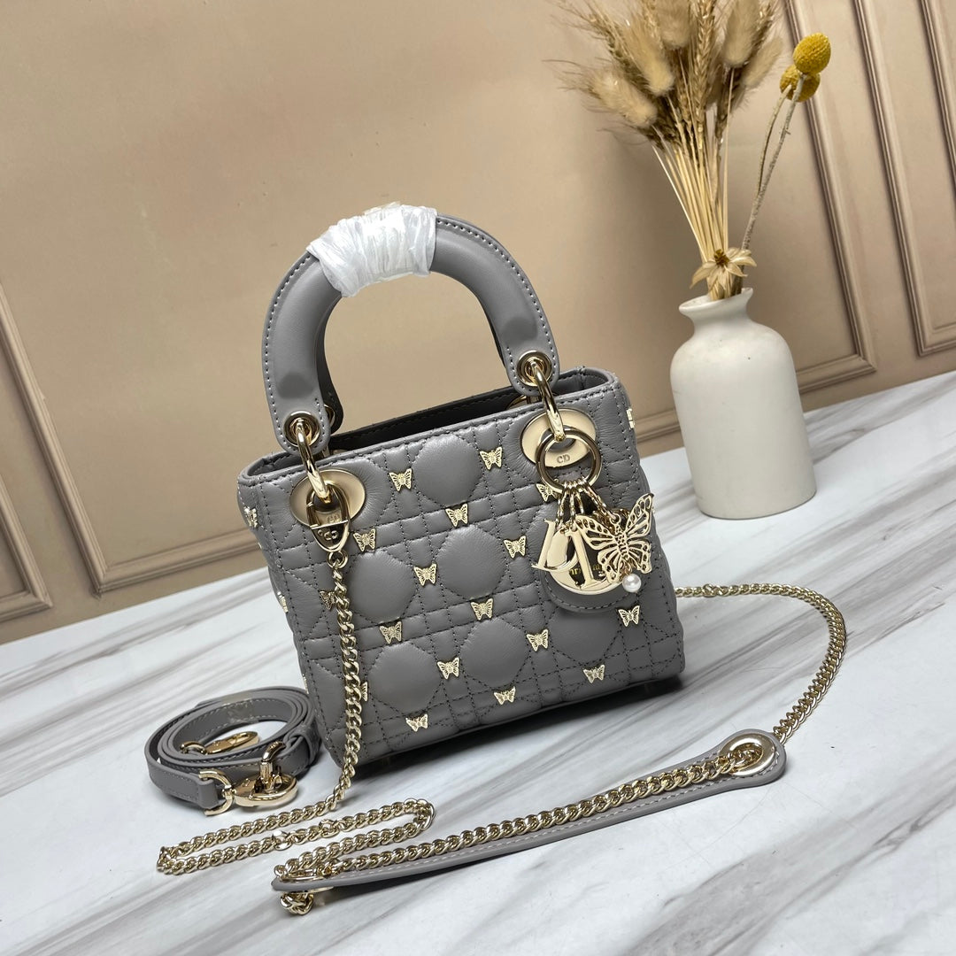 B1R15D139 Popular leather bag
