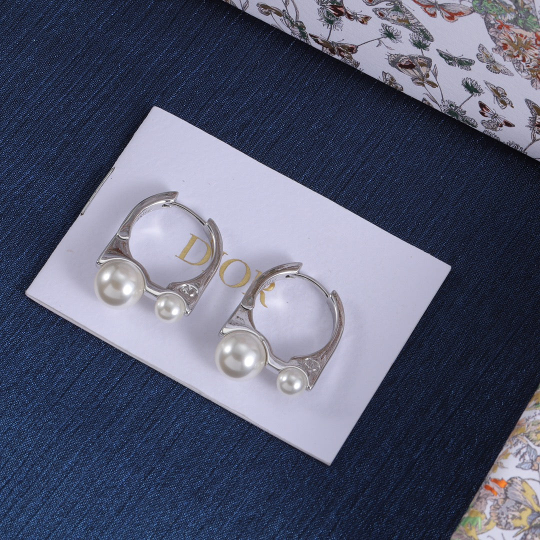 X1Z54D366E Popular  Earrings