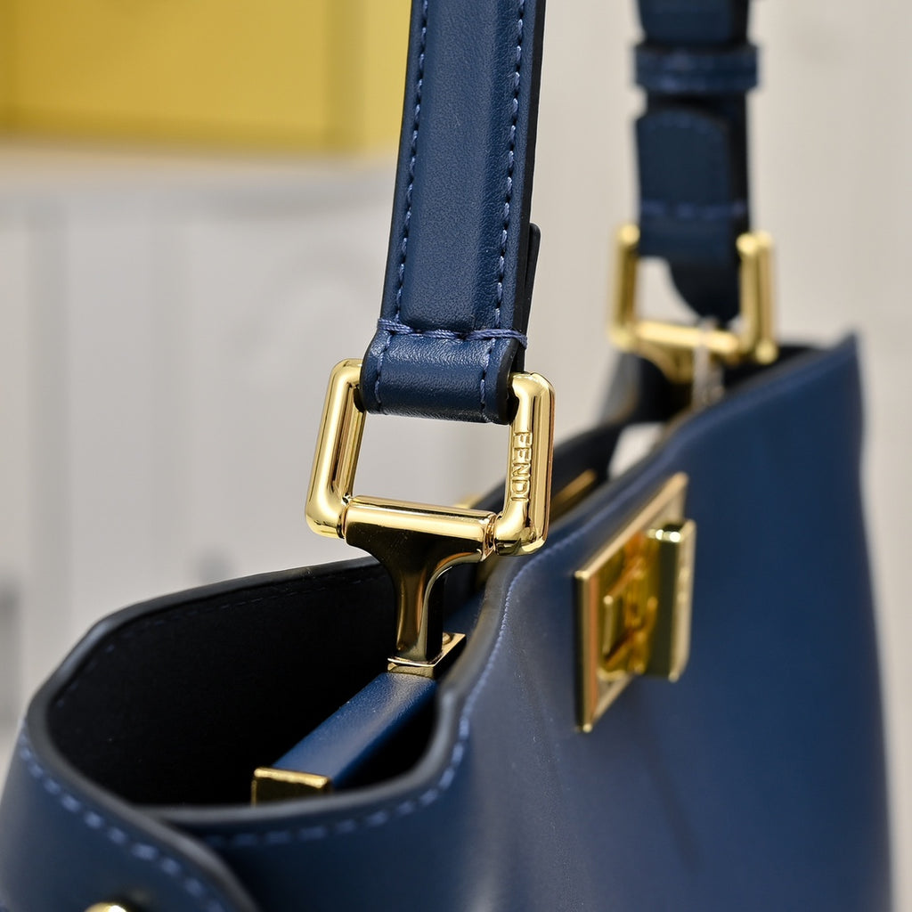 B1P36F98 Popular leather bag