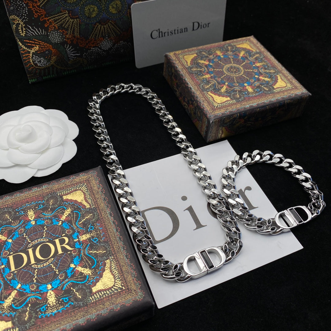 X1D82D224X  Popular Necklaces Bracelets