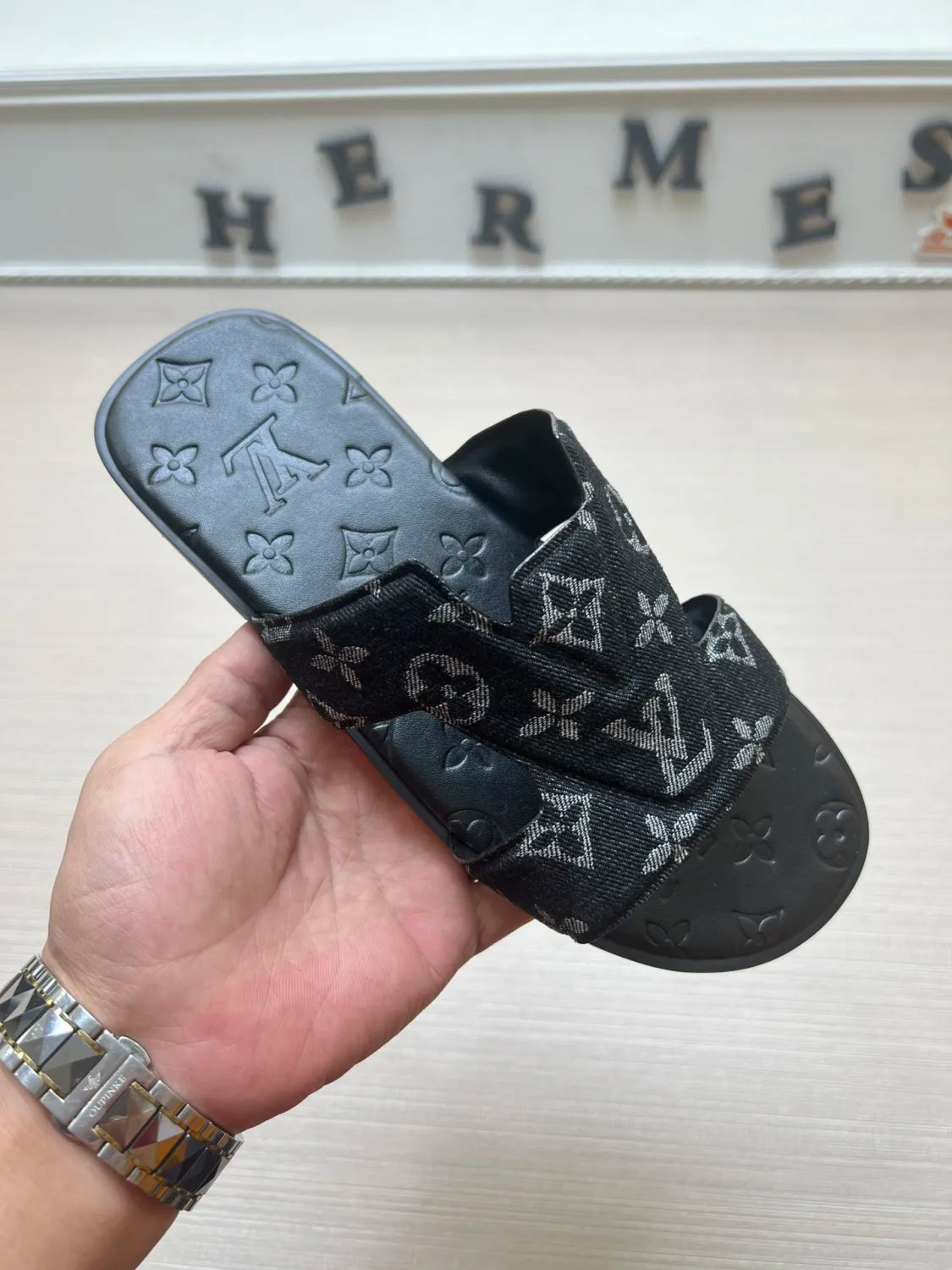 Z5ZE28 Popular slippers