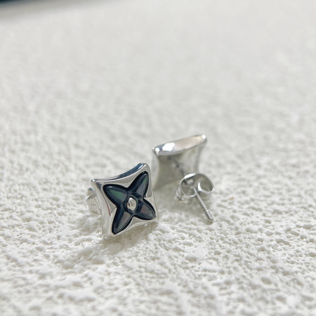 X5N76E48E Popular Earrings(mini flower）