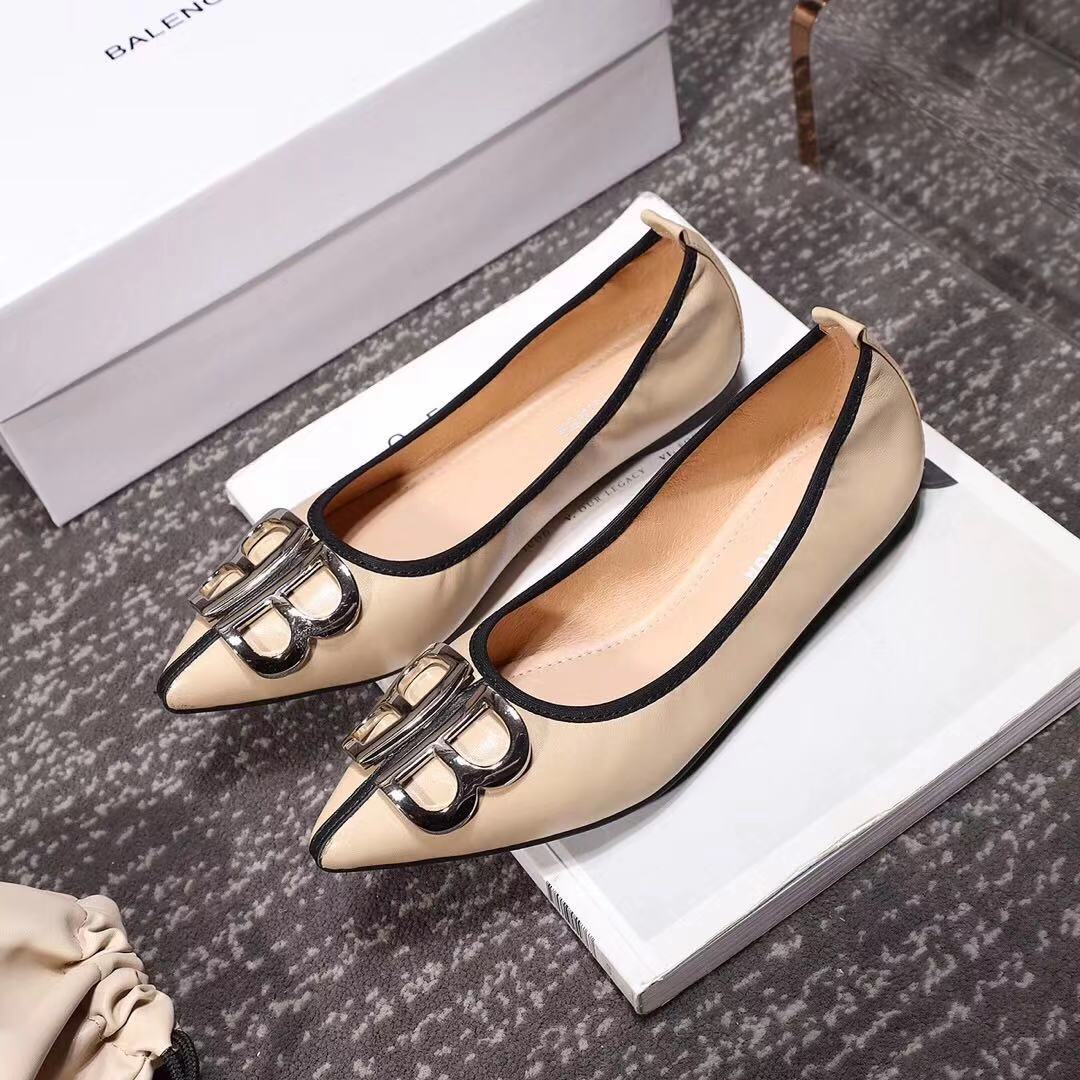 Z2Q95J121 Popular high-quality leather Shoes
