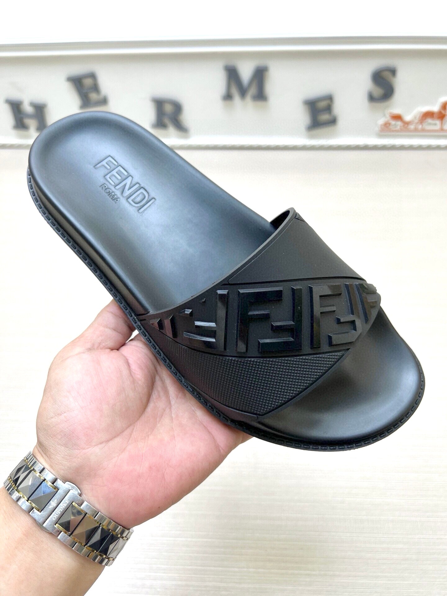 Z5Z35F281  Popular Slippers