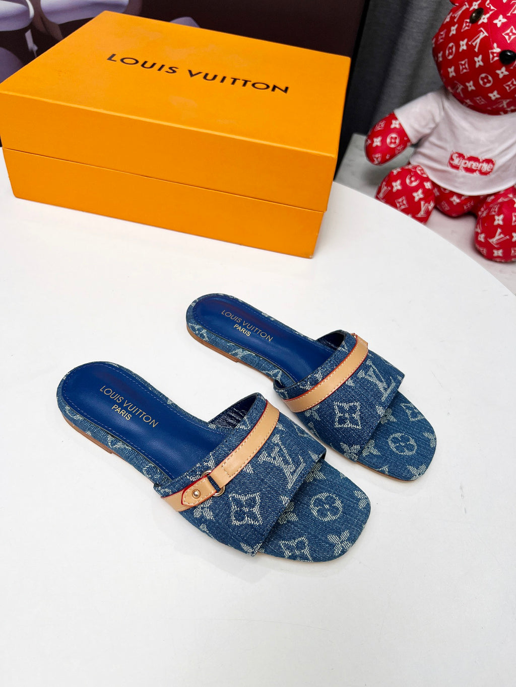 Z2R45E23  Popular high-quality shoes