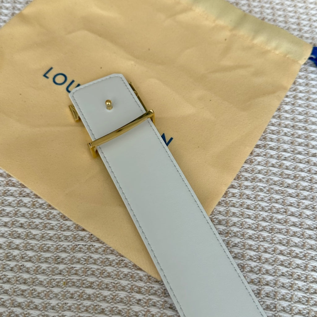 P1Q64E8 Popular   High quality belt With full package