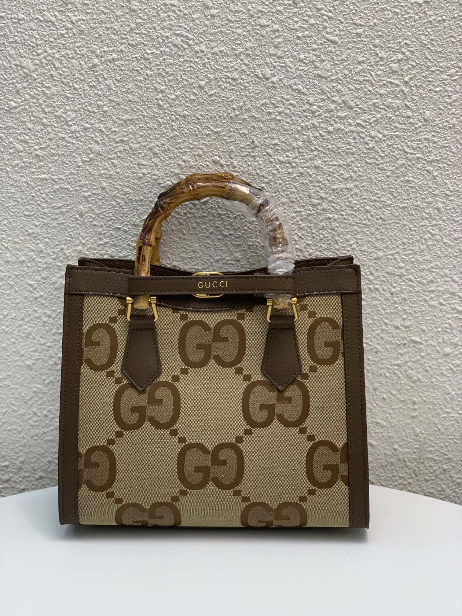 B1X93B117 Popular leather bag 