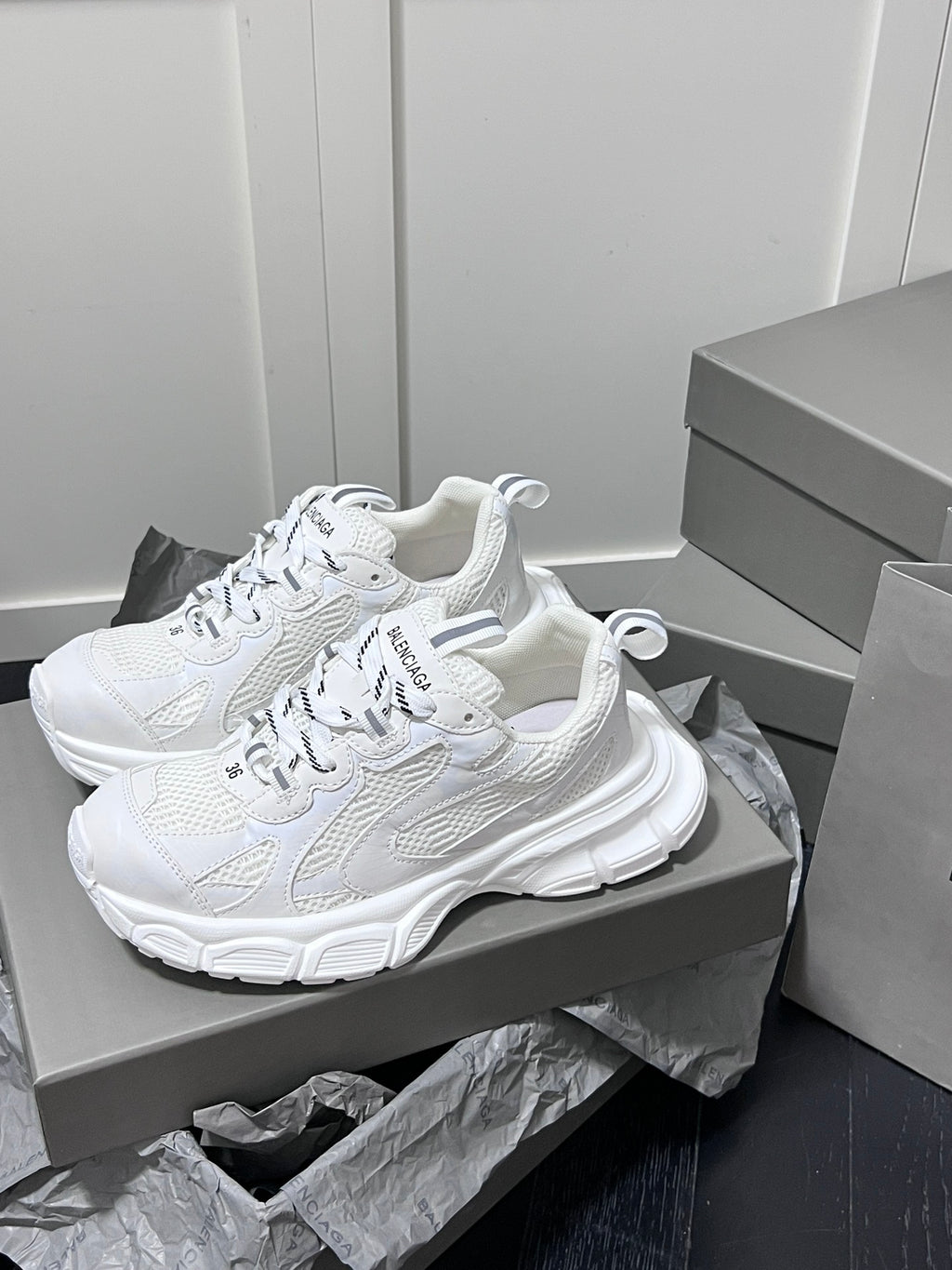 Z1Z54J116 Popular Casual shoes
