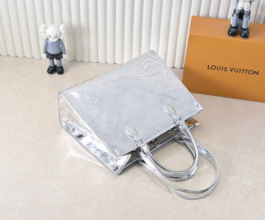 B1P36E36 Popular leather bag
