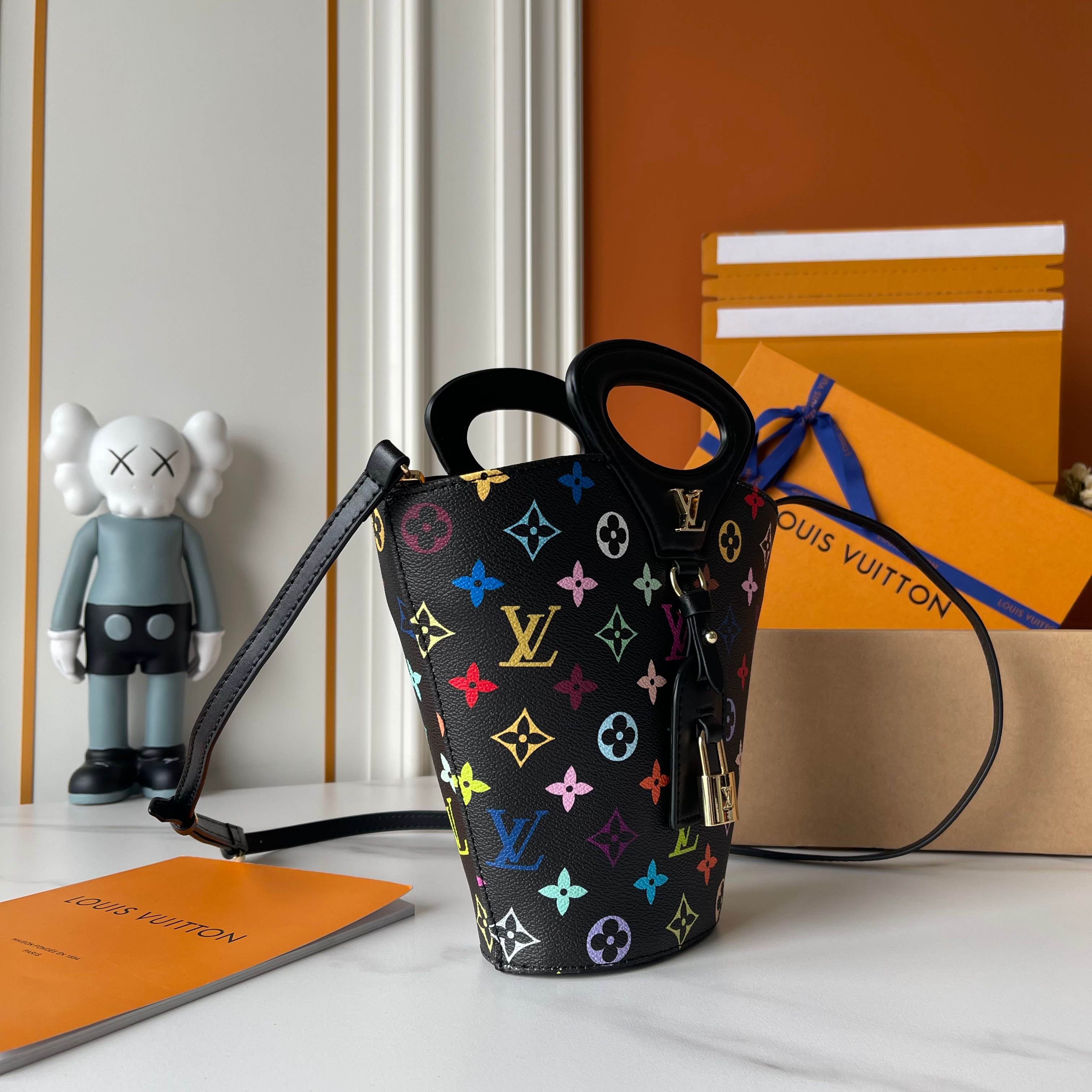 B1N55E80 Popular  leather bag