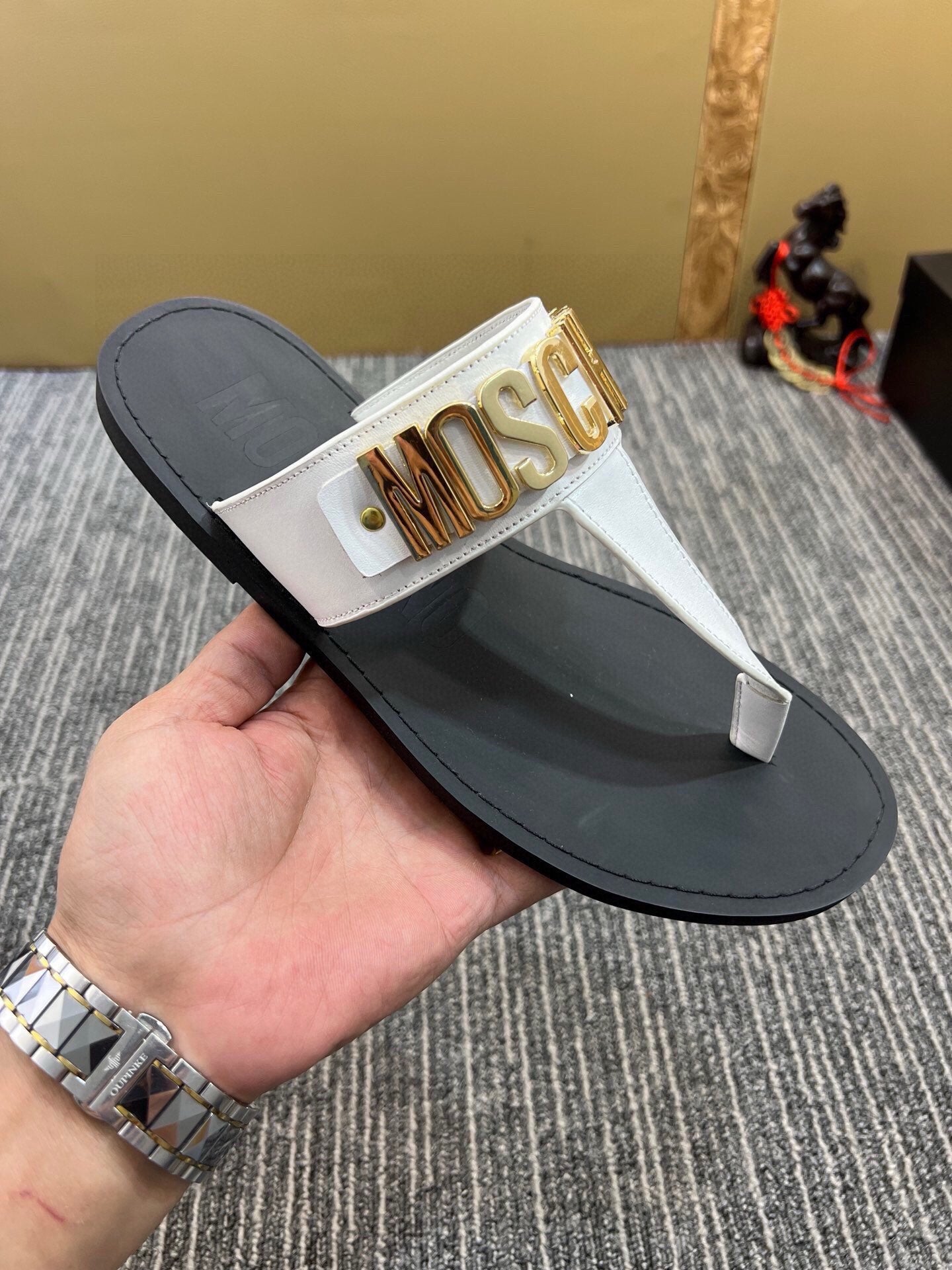 Z5ZA118 Popular slippers