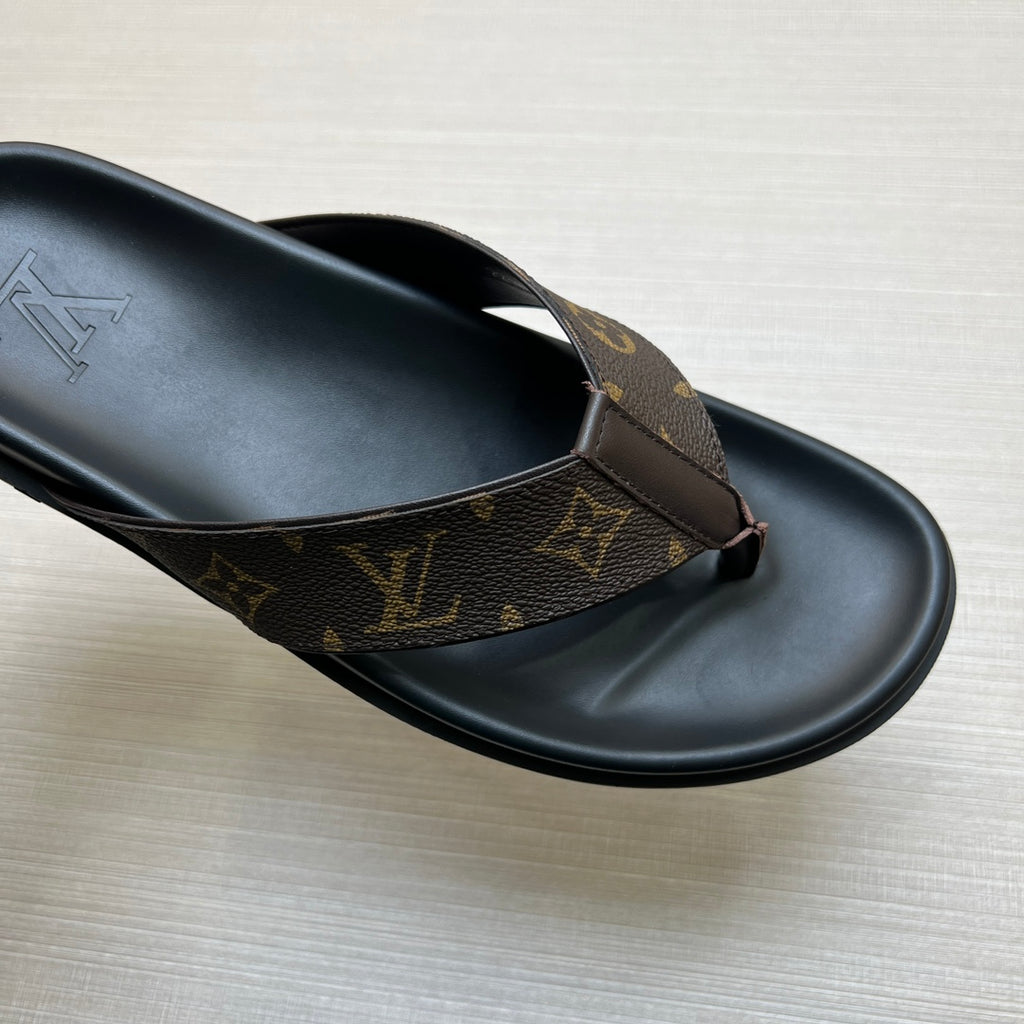 Z5ZE57 Popular slippers