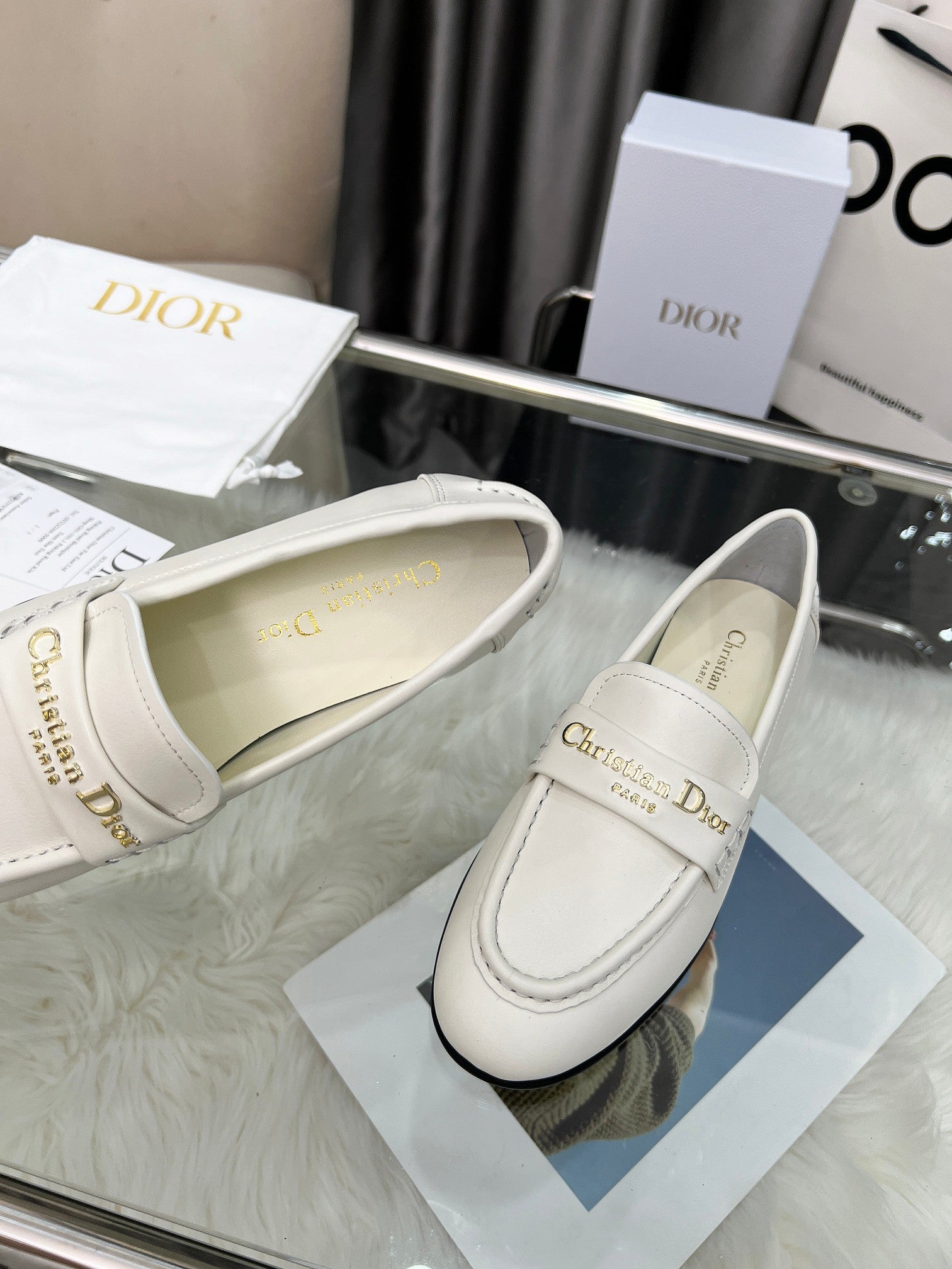 Z2Q105D301 Popular high-quality leather Shoes