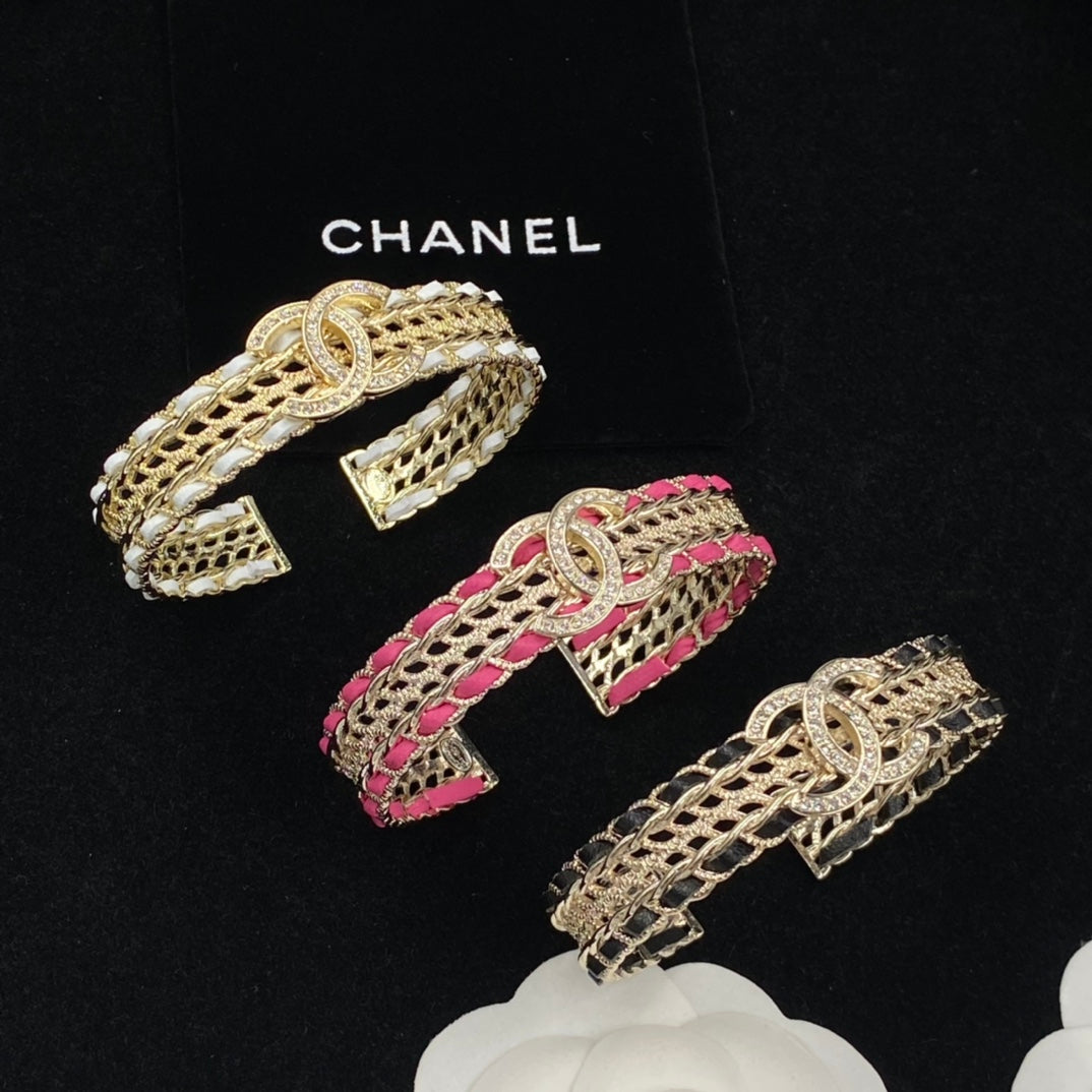 X1X24C577K  Popular Bracelets