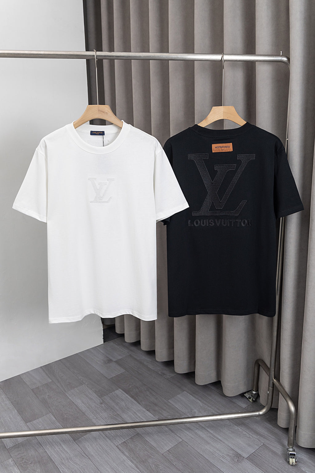 U1W25E3  Popular T-shirts