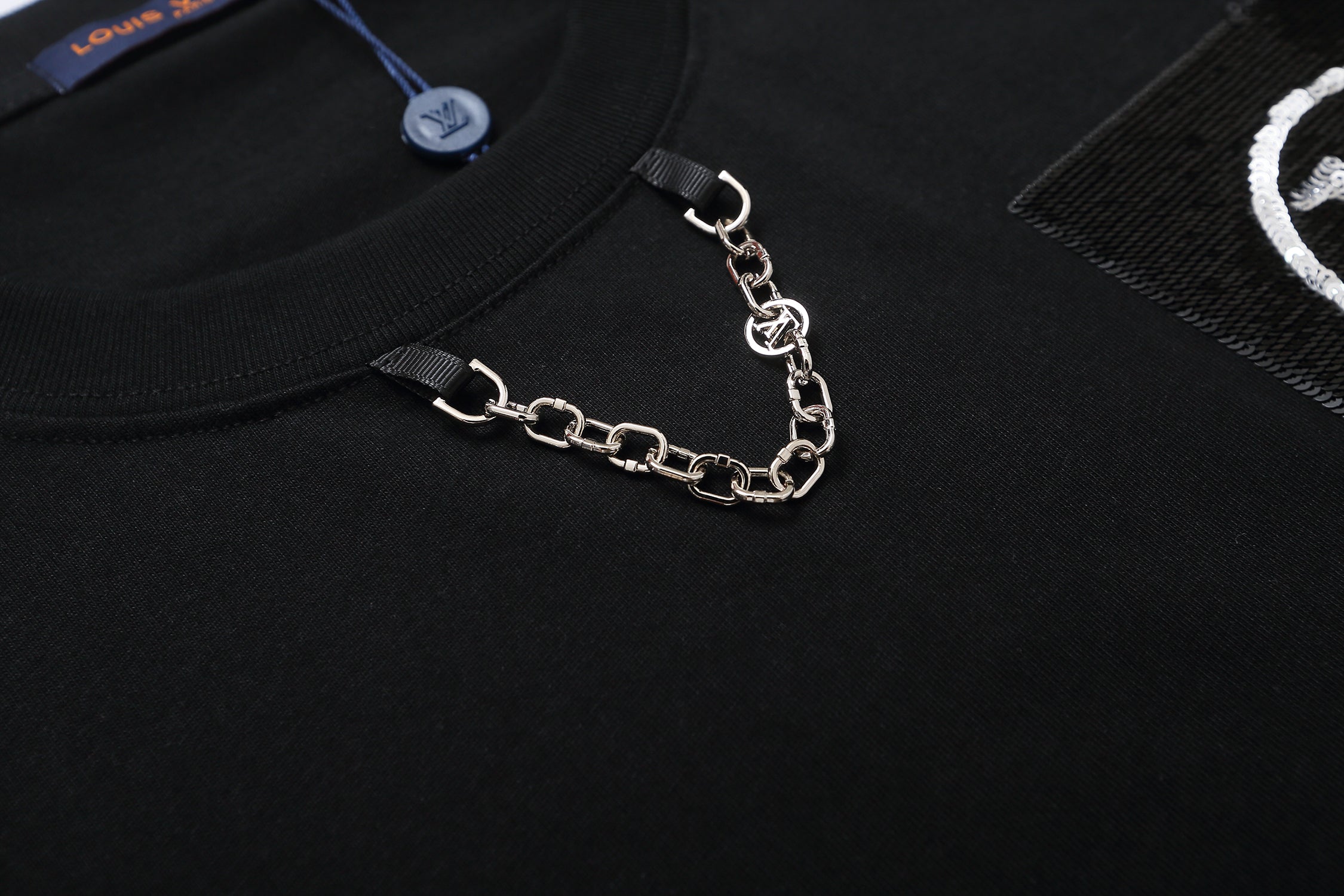 U1R45E195 Popular T-shirt