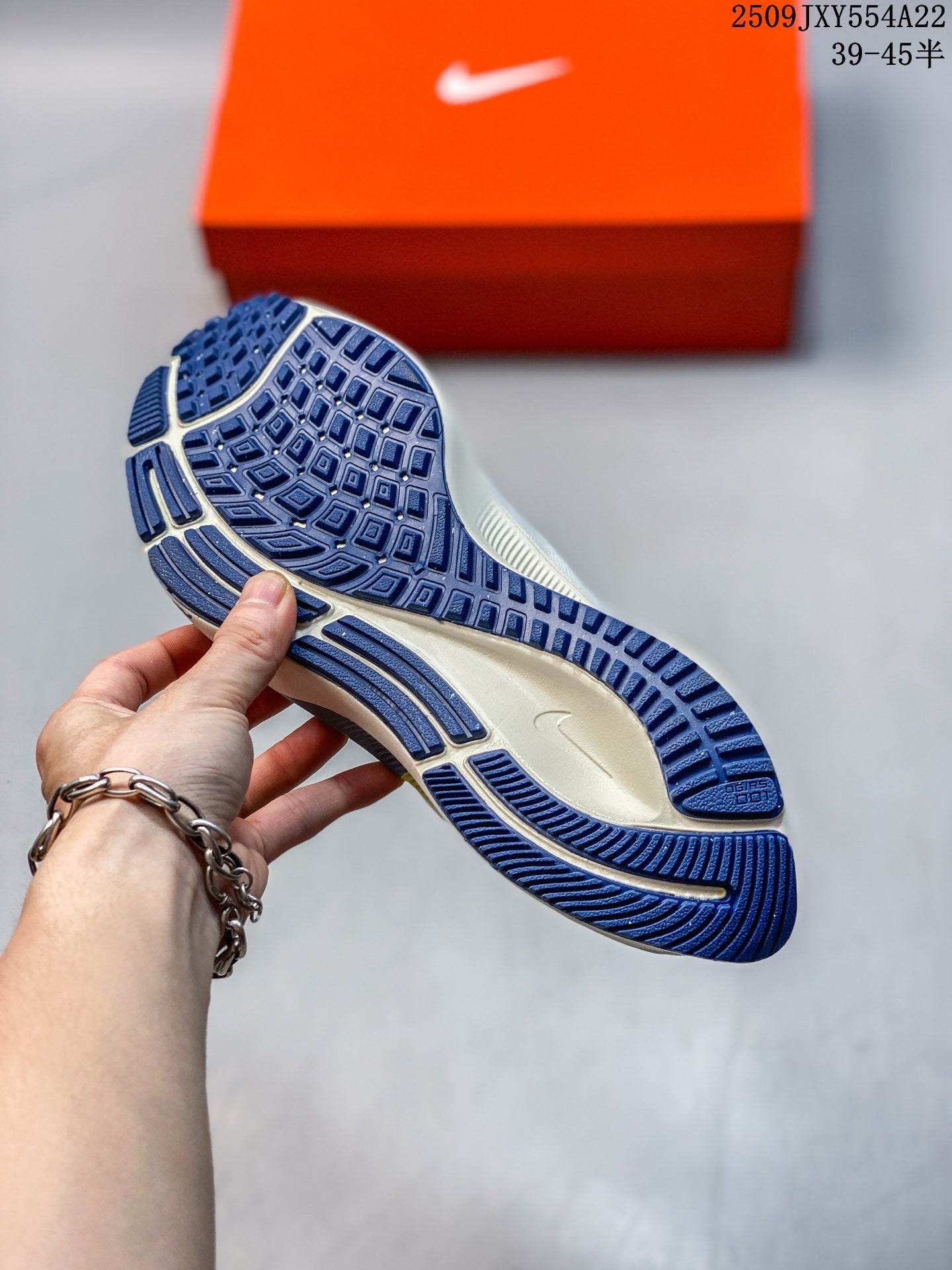 Z4Q95A76 Popular Shoes