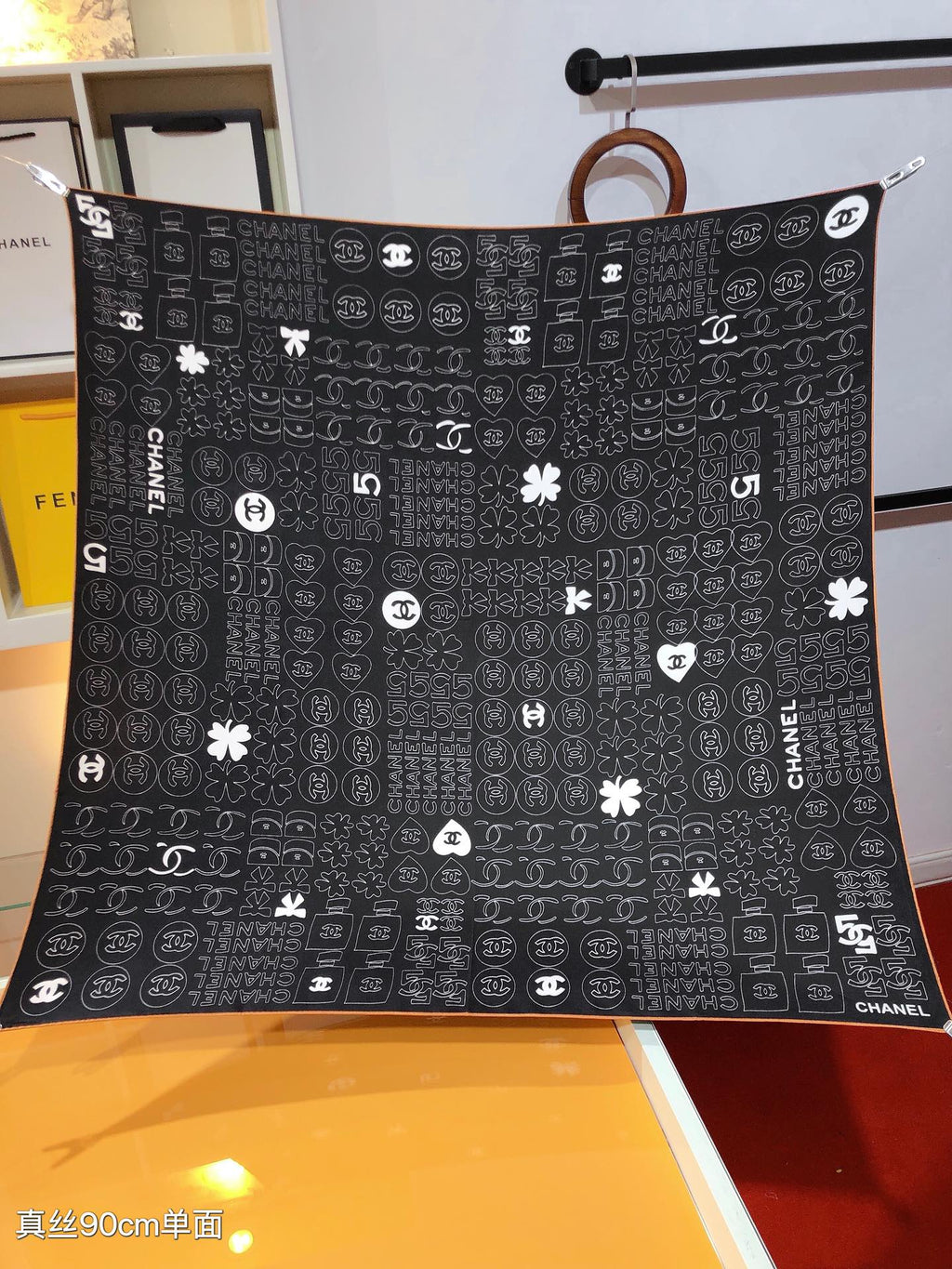 W1N55C9 Popular Silk Scarve