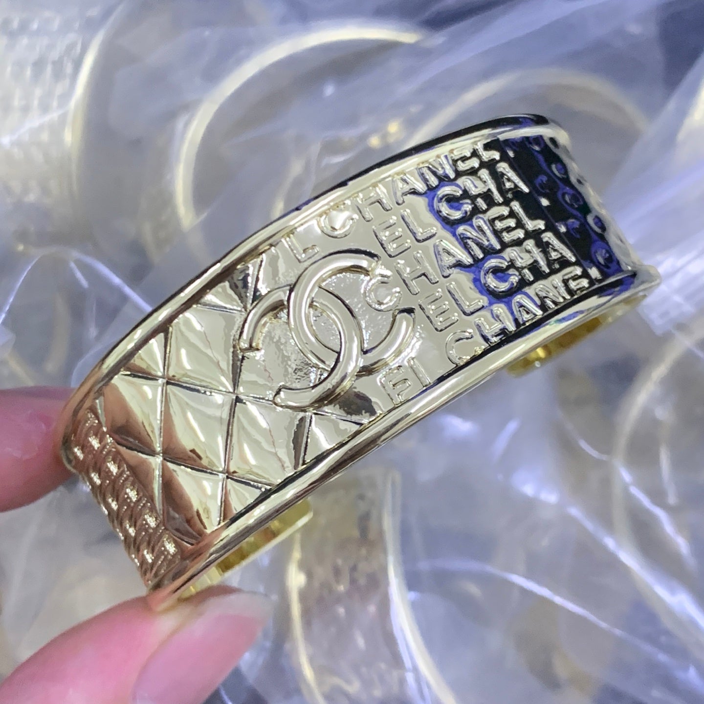 X1Q85C97K  Popular Bracelets