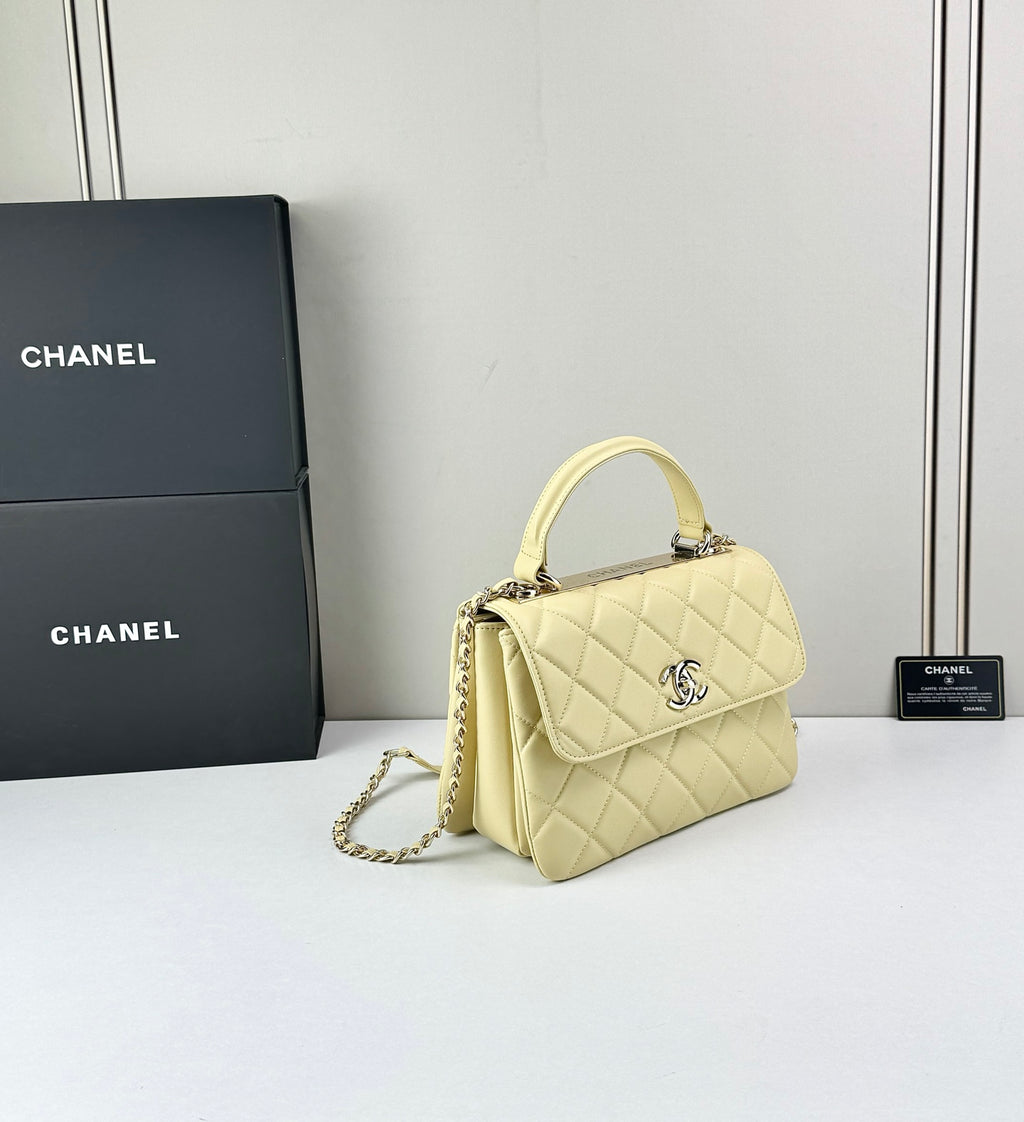 B1X76C8  Popular leather bag