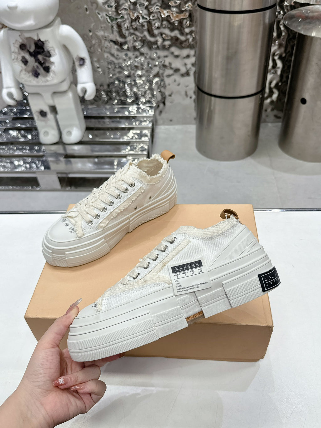 Z2Q105A249 Popular high-quality Shoes