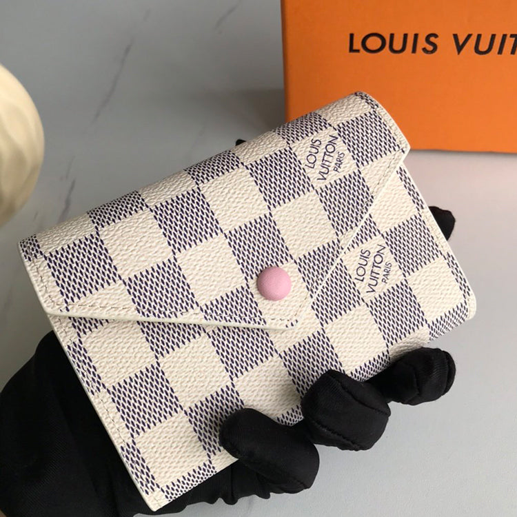 B1P20E4 Popular  leather wallets